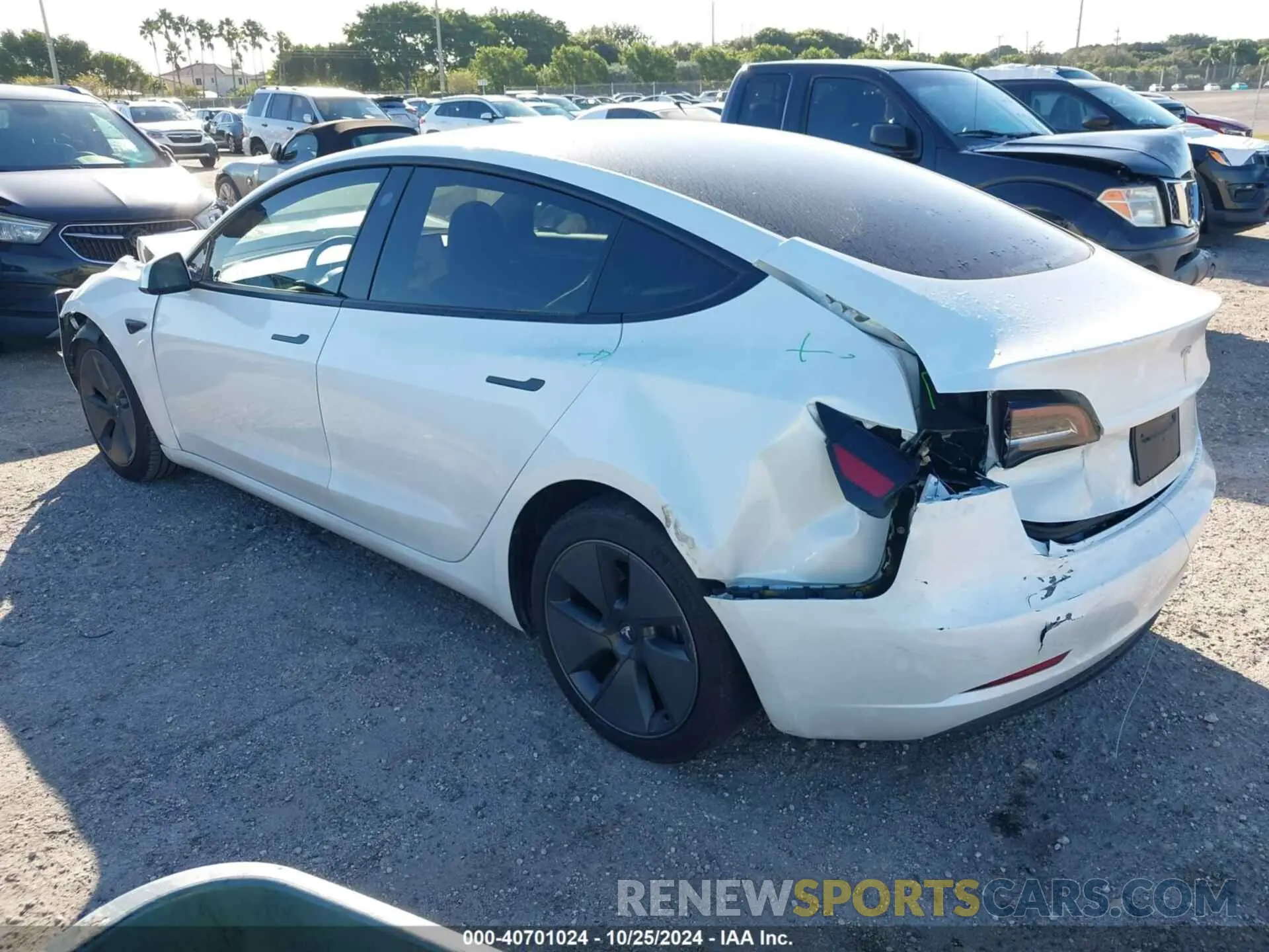 3 Photograph of a damaged car 5YJ3E1EA5PF575762 TESLA MODEL 3 2023