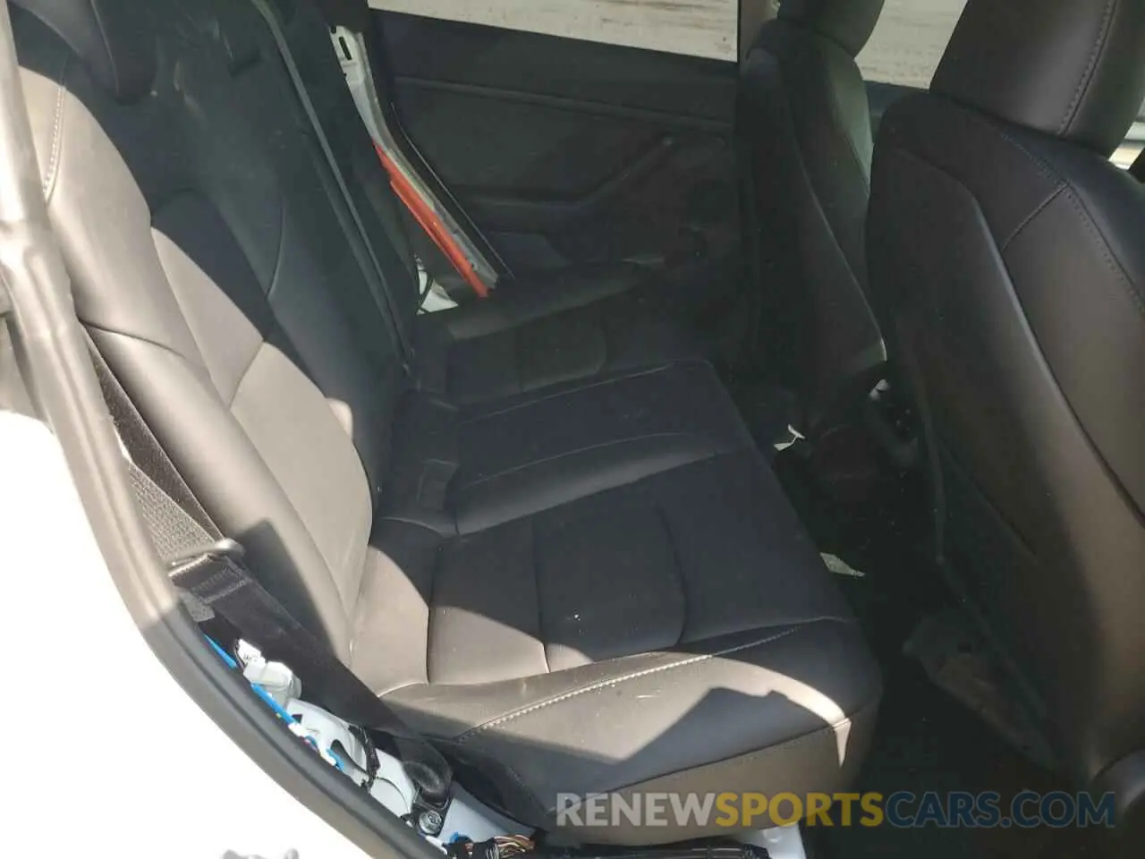10 Photograph of a damaged car 5YJ3E1EA5PF591735 TESLA MODEL 3 2023