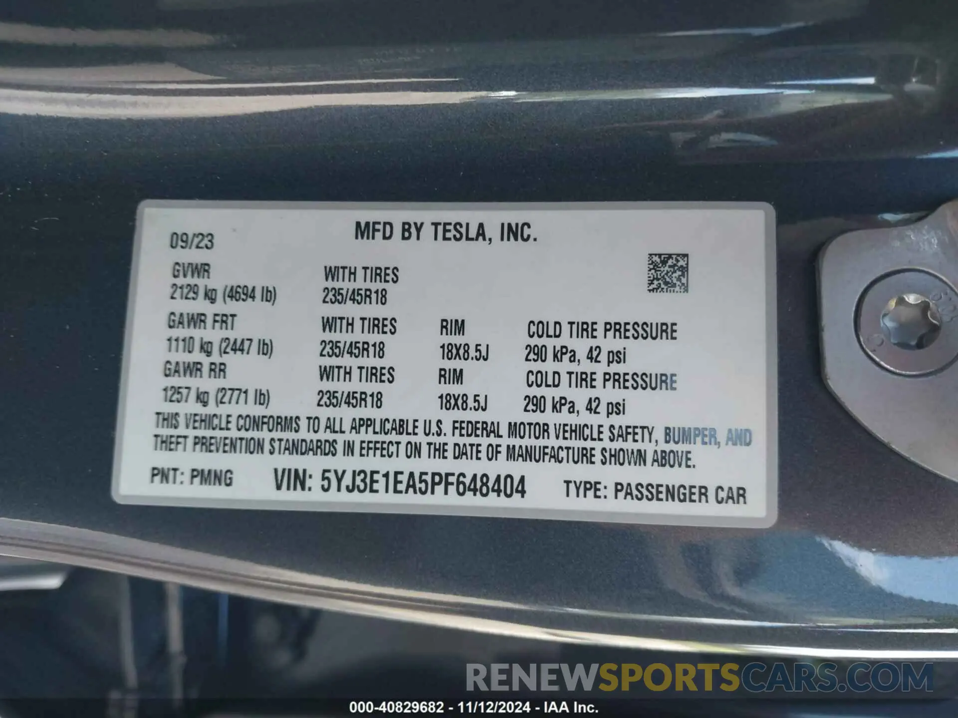 9 Photograph of a damaged car 5YJ3E1EA5PF648404 TESLA MODEL 3 2023