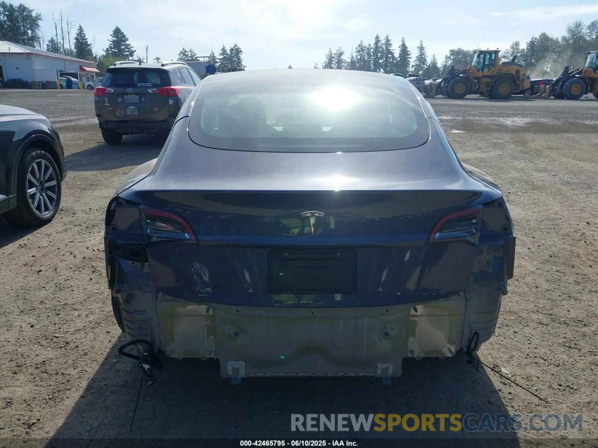 17 Photograph of a damaged car 5YJ3E1EA5PF656325 TESLA MODEL 3 2023