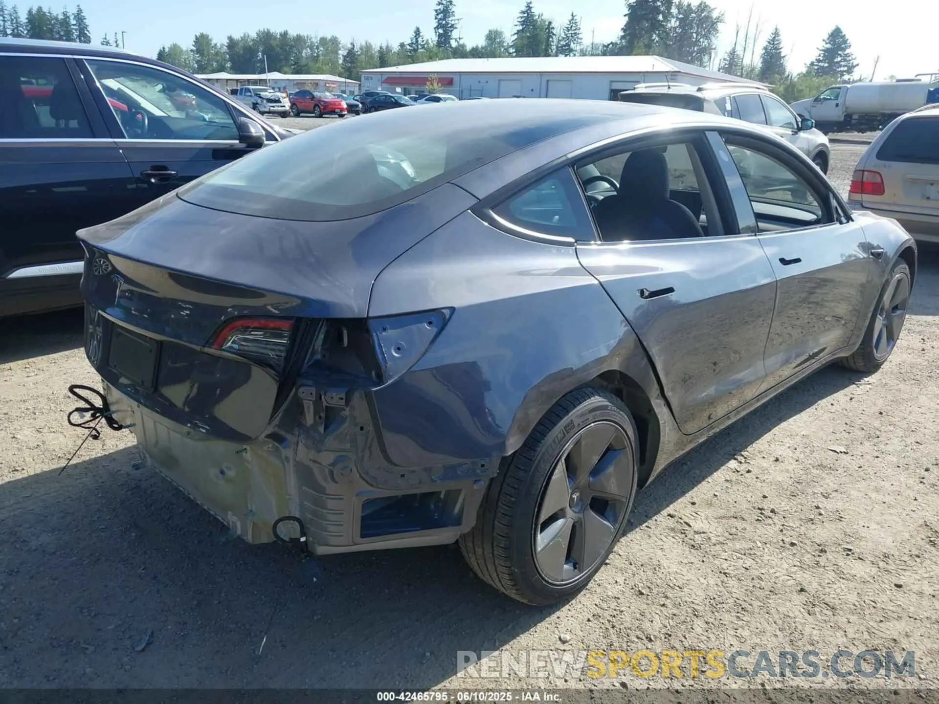 6 Photograph of a damaged car 5YJ3E1EA5PF656325 TESLA MODEL 3 2023