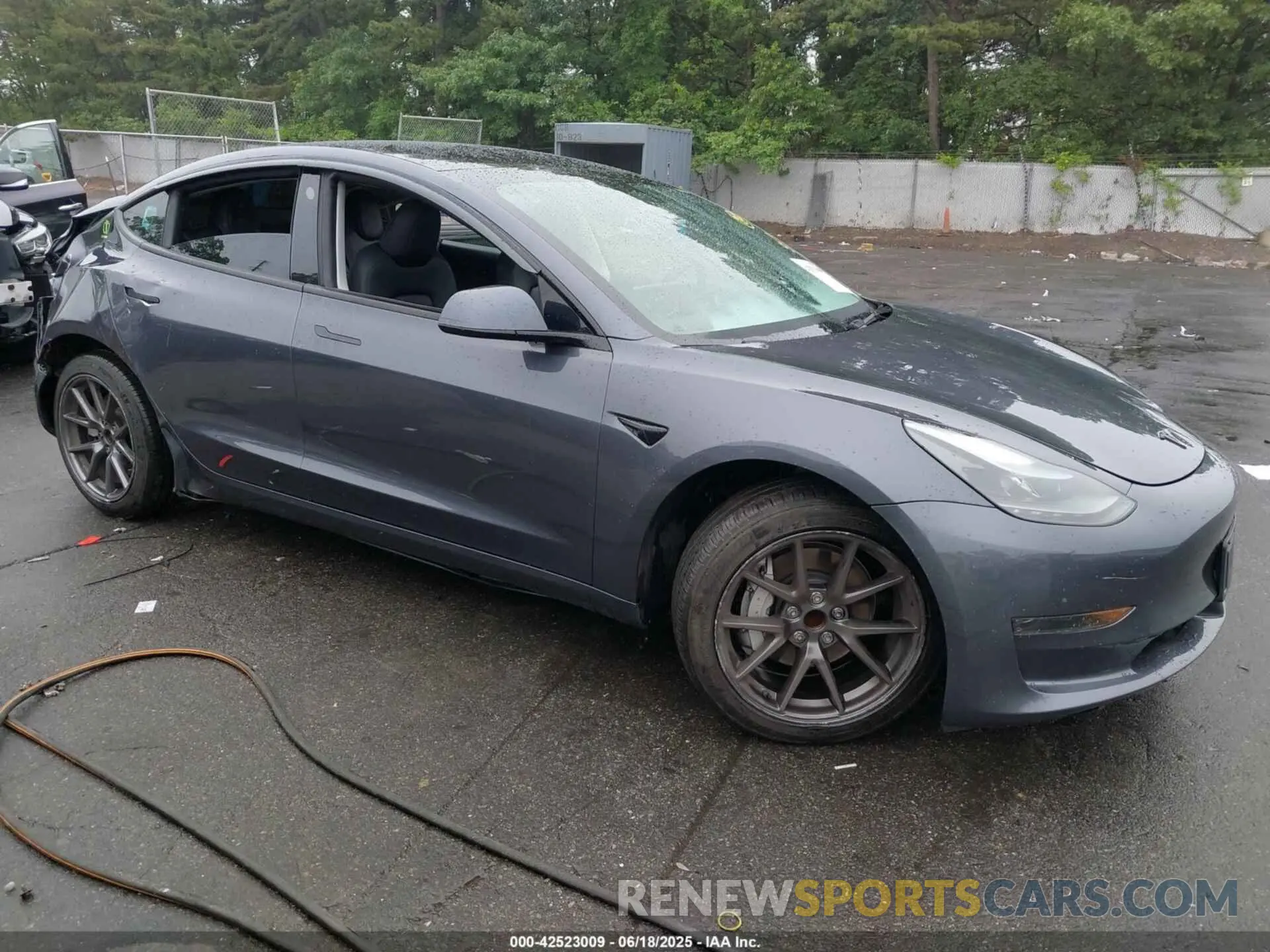 1 Фотография поврежденного автомобиля 5YJ3E1EA5PF675666 TESLA MODEL 3 2023