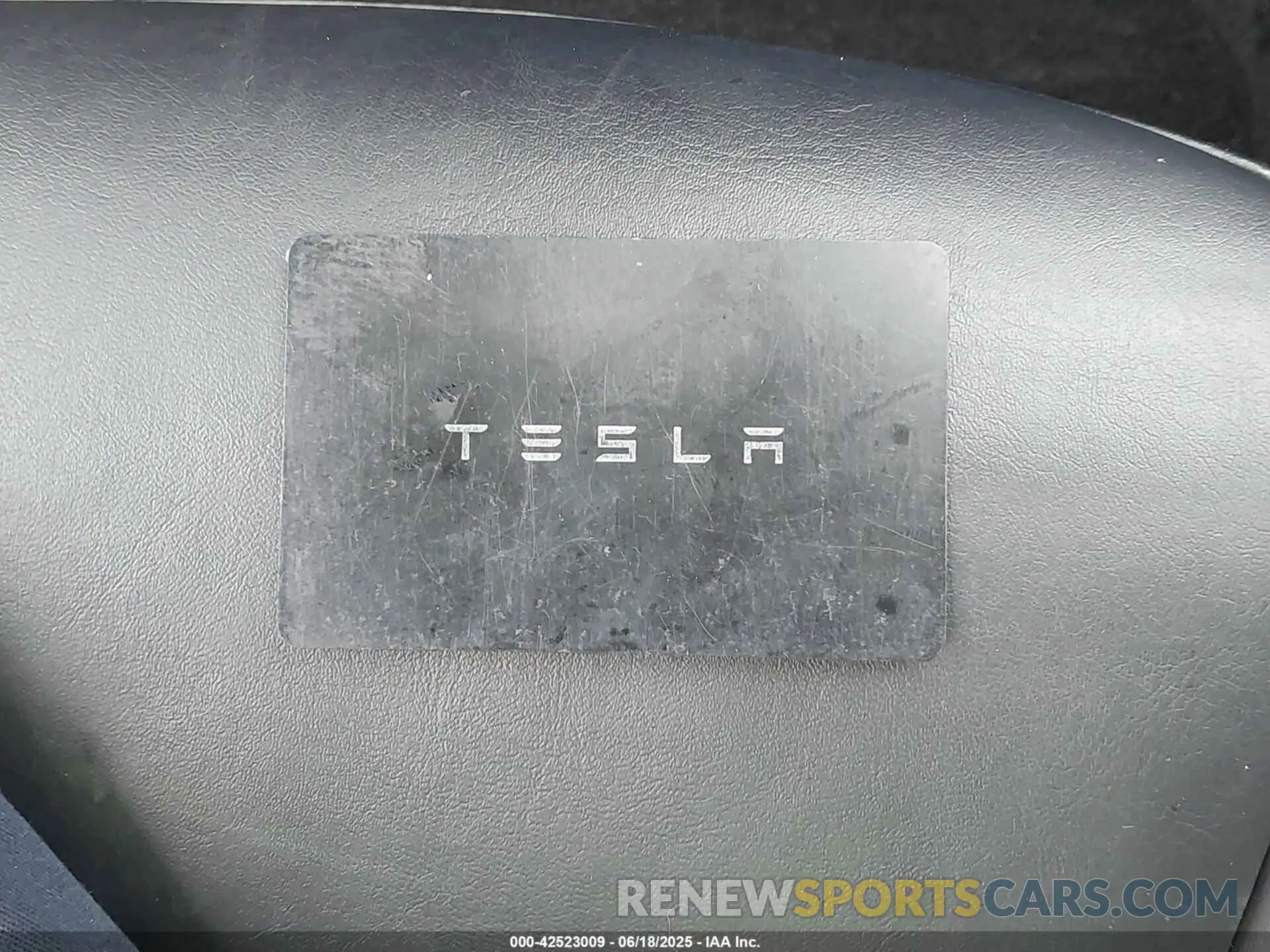 11 Фотография поврежденного автомобиля 5YJ3E1EA5PF675666 TESLA MODEL 3 2023