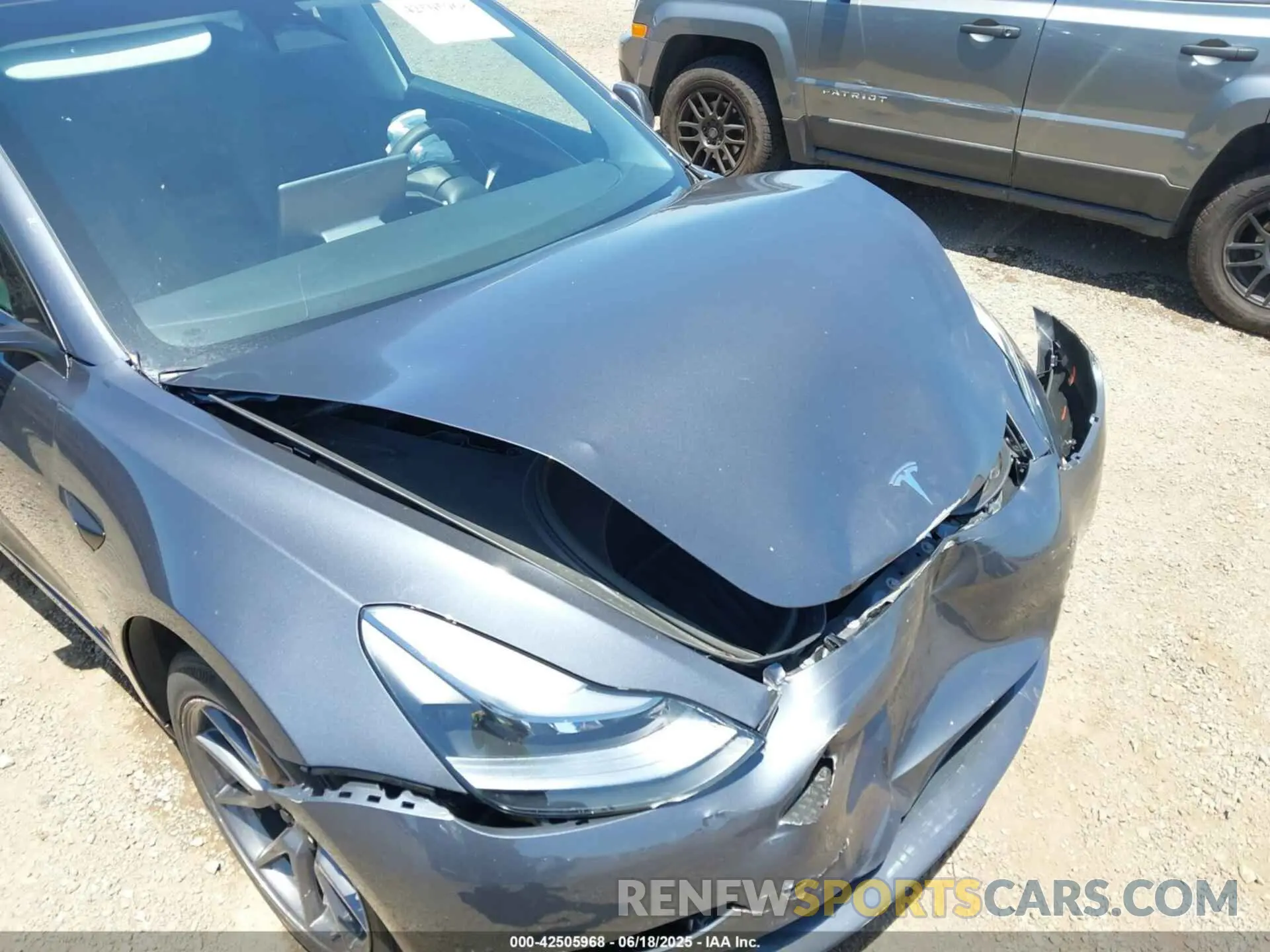6 Photograph of a damaged car 5YJ3E1EA5PF709931 TESLA MODEL 3 2023