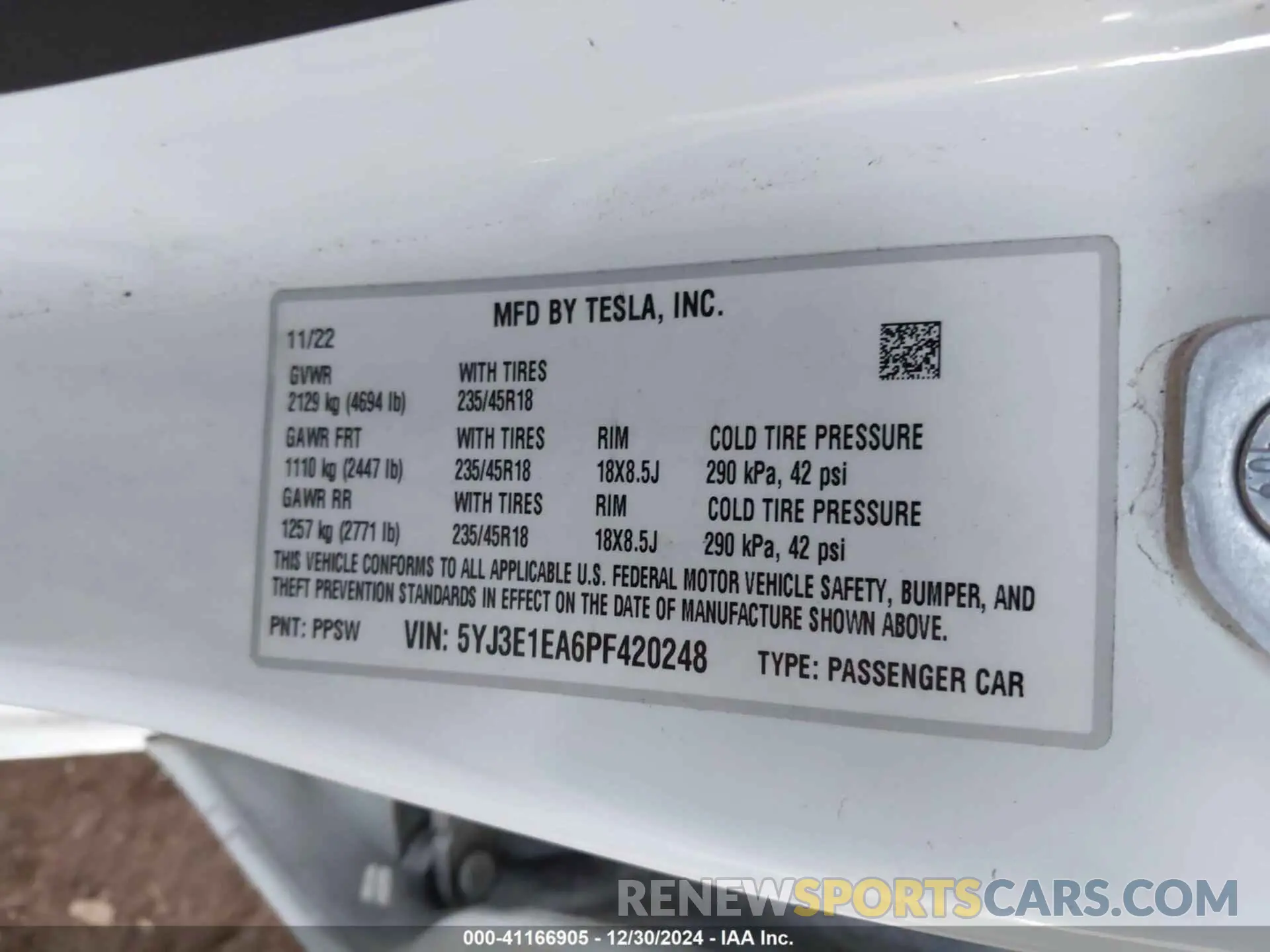 9 Photograph of a damaged car 5YJ3E1EA6PF420248 TESLA MODEL 3 2023