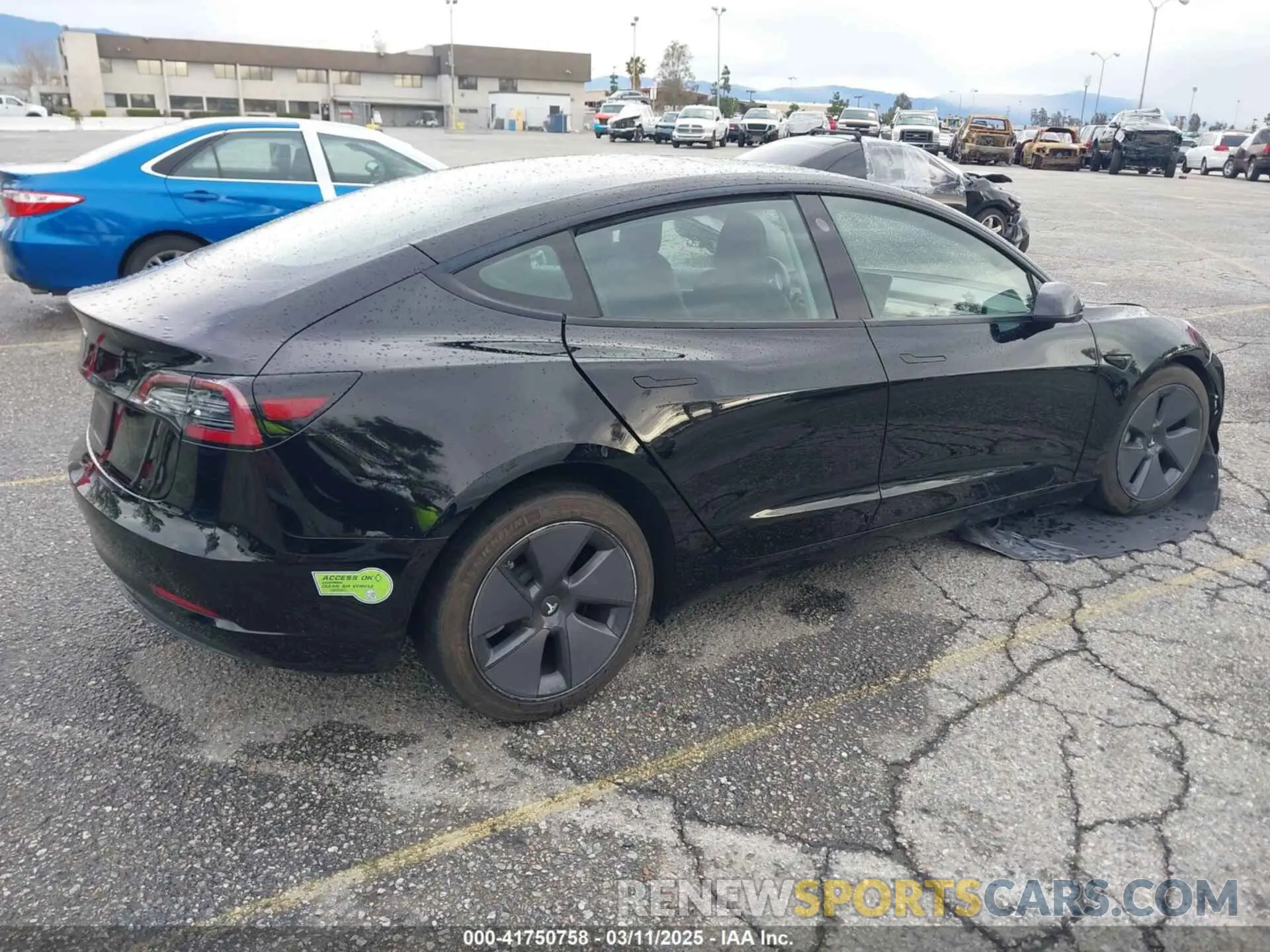 4 Photograph of a damaged car 5YJ3E1EA6PF421626 TESLA MODEL 3 2023