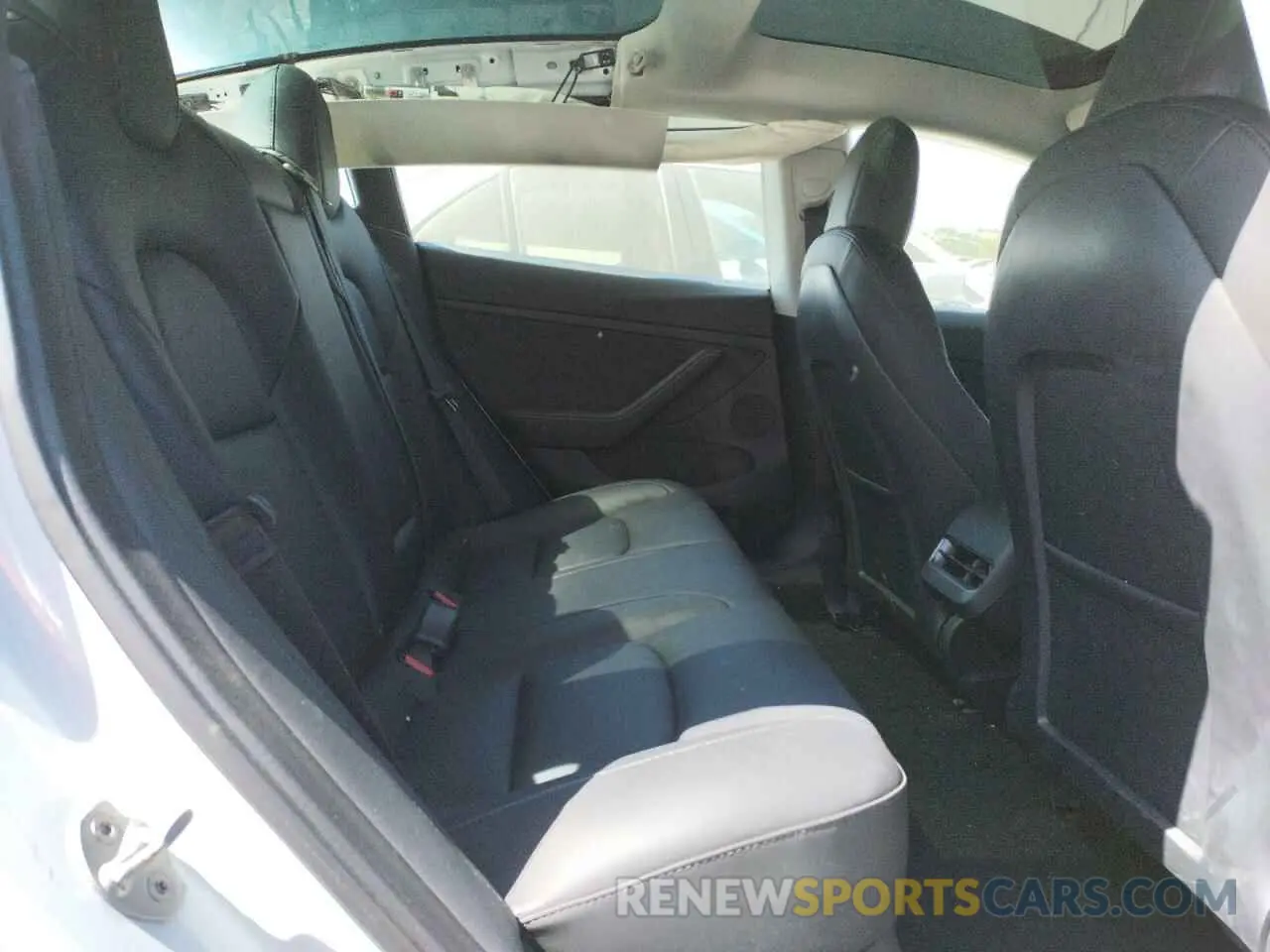 11 Photograph of a damaged car 5YJ3E1EA6PF423070 TESLA MODEL 3 2023