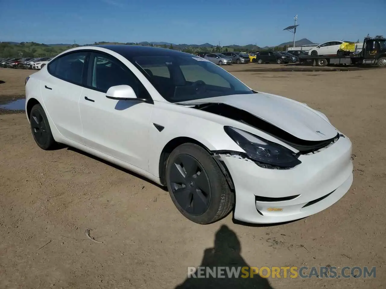 4 Photograph of a damaged car 5YJ3E1EA6PF423070 TESLA MODEL 3 2023