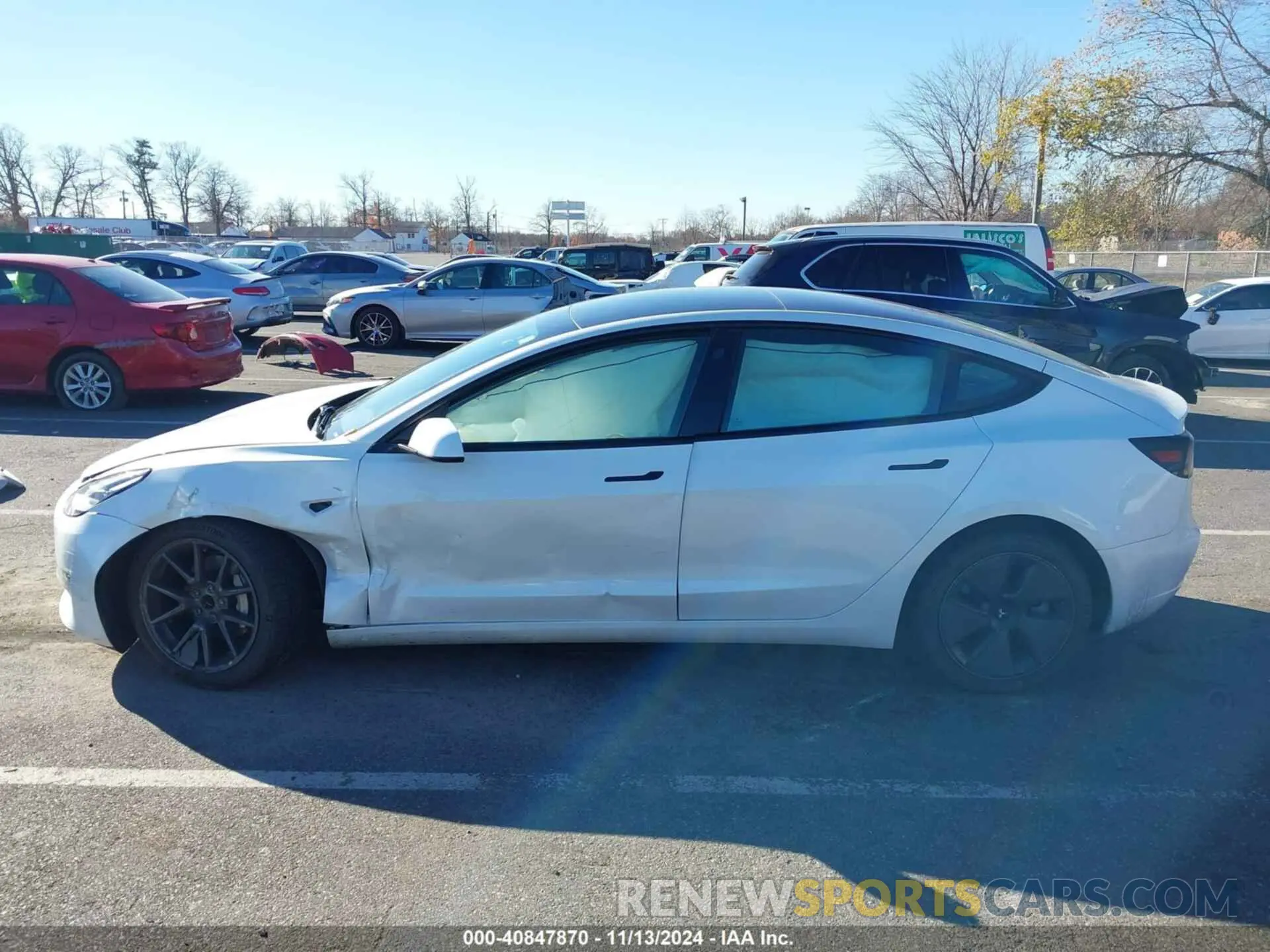 14 Photograph of a damaged car 5YJ3E1EA6PF432139 TESLA MODEL 3 2023