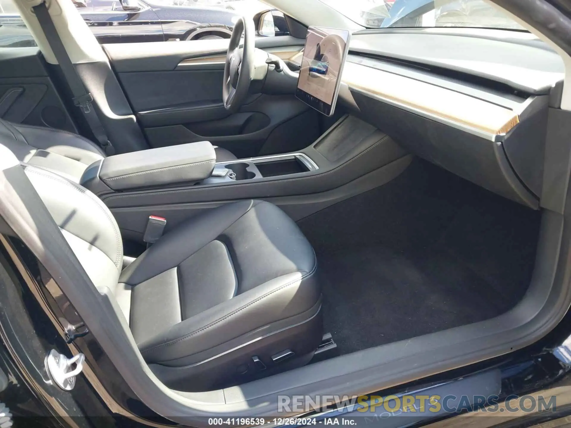 5 Photograph of a damaged car 5YJ3E1EA6PF438197 TESLA MODEL 3 2023
