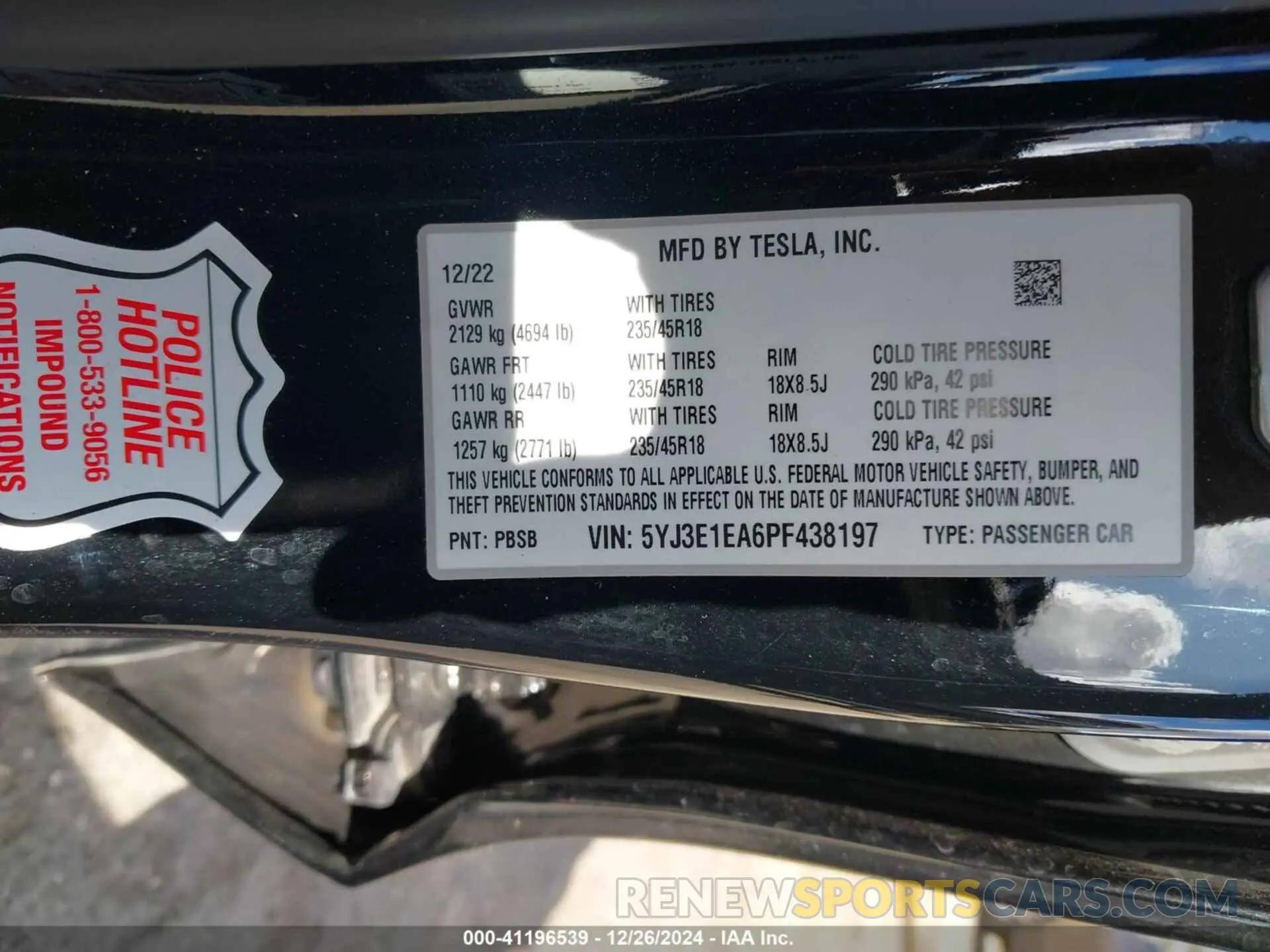 9 Photograph of a damaged car 5YJ3E1EA6PF438197 TESLA MODEL 3 2023