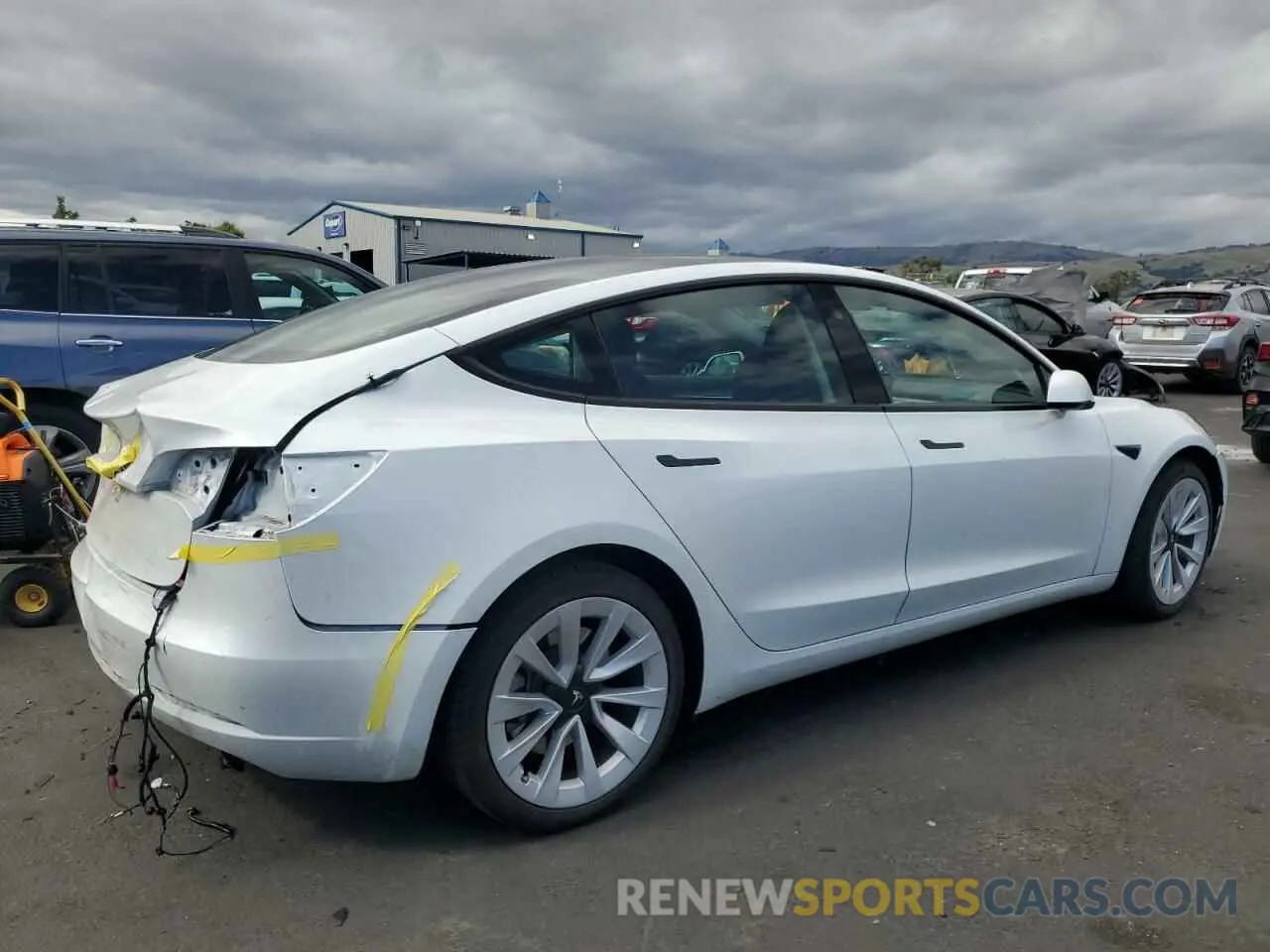 3 Photograph of a damaged car 5YJ3E1EA6PF451337 TESLA MODEL 3 2023