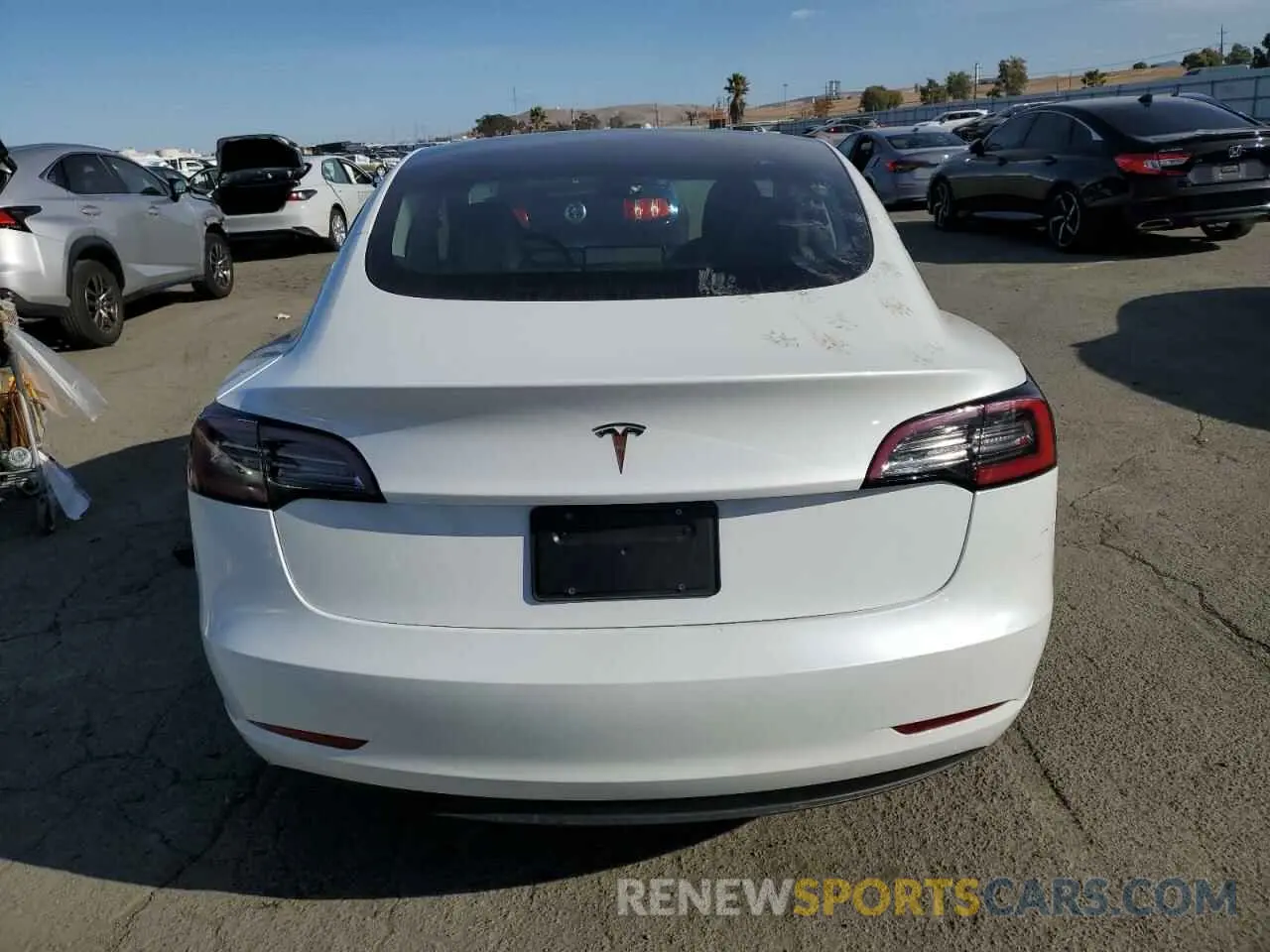 6 Фотография поврежденного автомобиля 5YJ3E1EA6PF452973 TESLA MODEL 3 2023