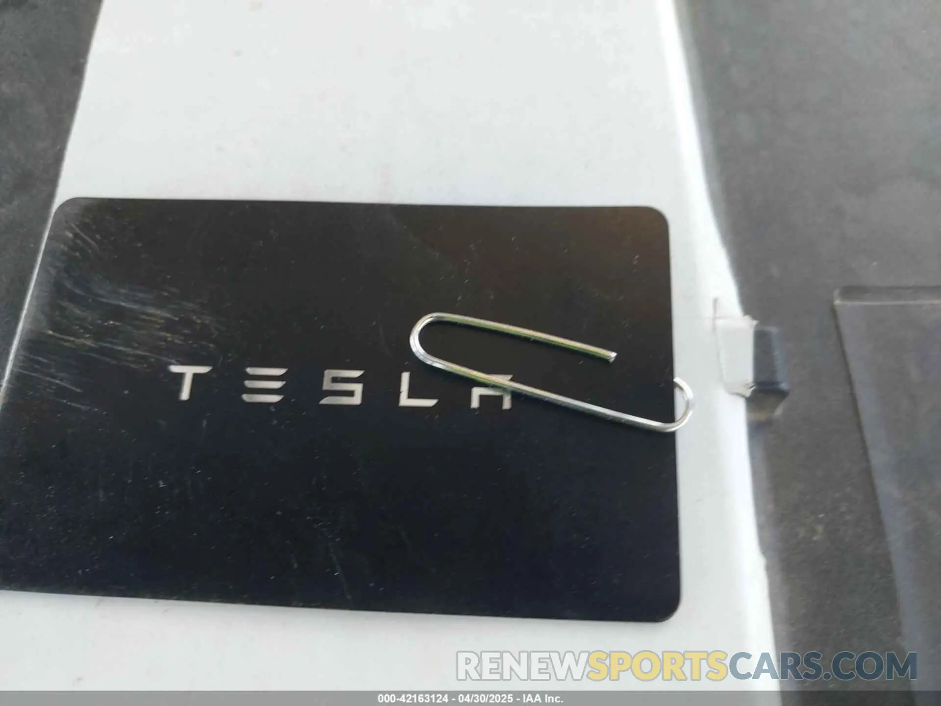 11 Фотография поврежденного автомобиля 5YJ3E1EA6PF472978 TESLA MODEL 3 2023