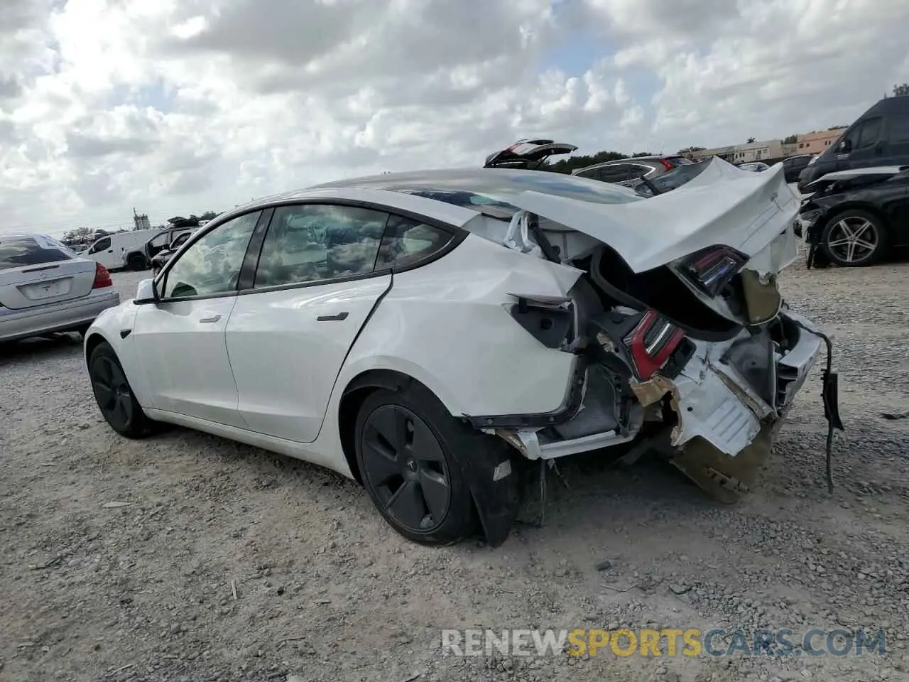 2 Фотография поврежденного автомобиля 5YJ3E1EA6PF487139 TESLA MODEL 3 2023