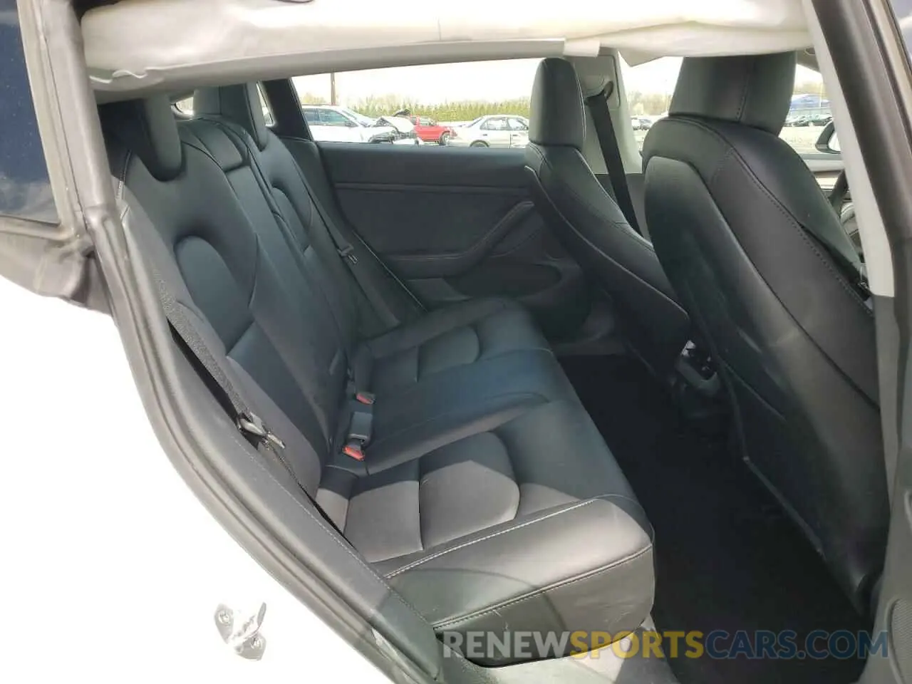 10 Photograph of a damaged car 5YJ3E1EA6PF487321 TESLA MODEL 3 2023