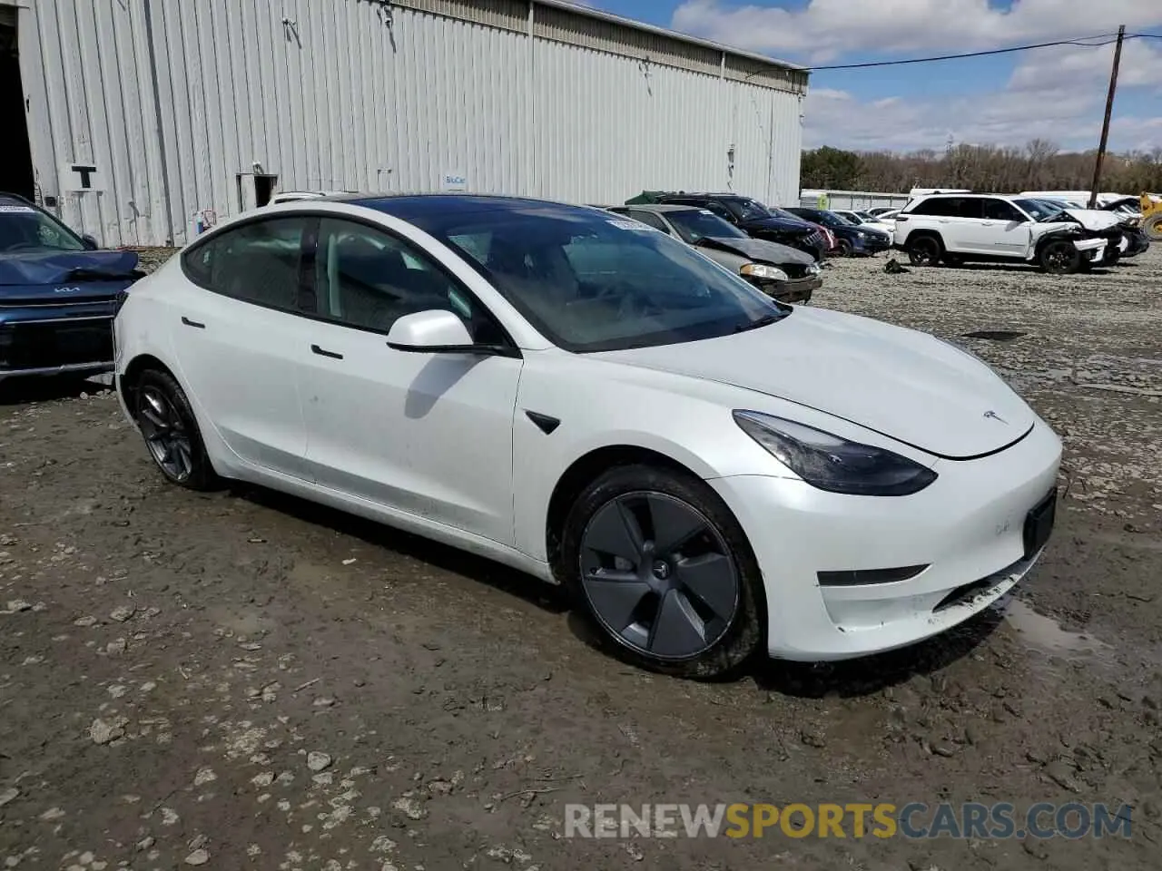 4 Photograph of a damaged car 5YJ3E1EA6PF487321 TESLA MODEL 3 2023