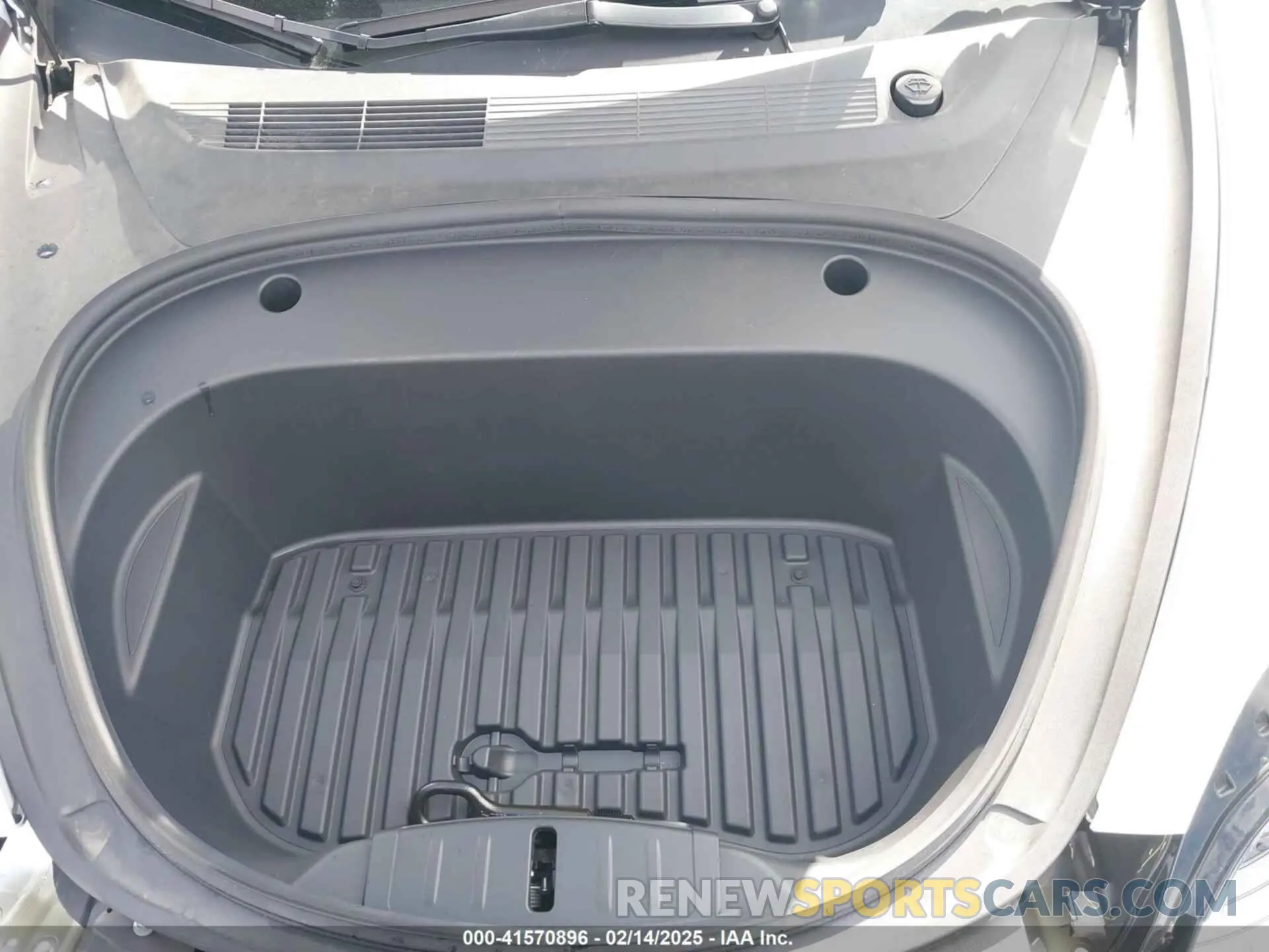 10 Фотография поврежденного автомобиля 5YJ3E1EA6PF488405 TESLA MODEL 3 2023