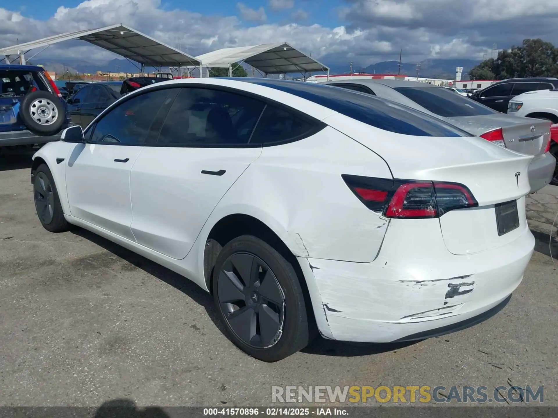 3 Фотография поврежденного автомобиля 5YJ3E1EA6PF488405 TESLA MODEL 3 2023
