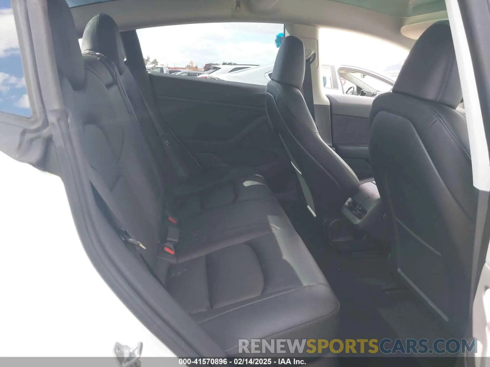 8 Фотография поврежденного автомобиля 5YJ3E1EA6PF488405 TESLA MODEL 3 2023