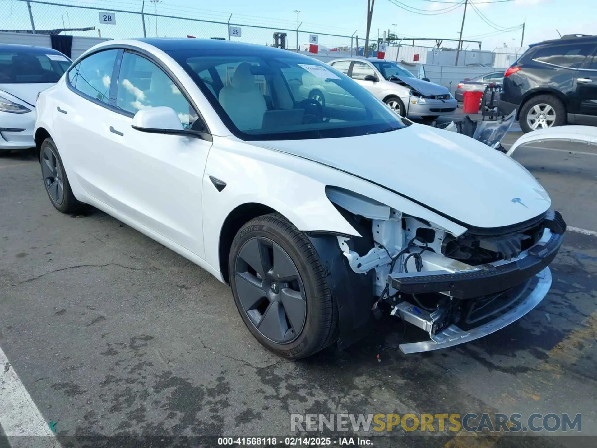 1 Photograph of a damaged car 5YJ3E1EA6PF495631 TESLA MODEL 3 2023