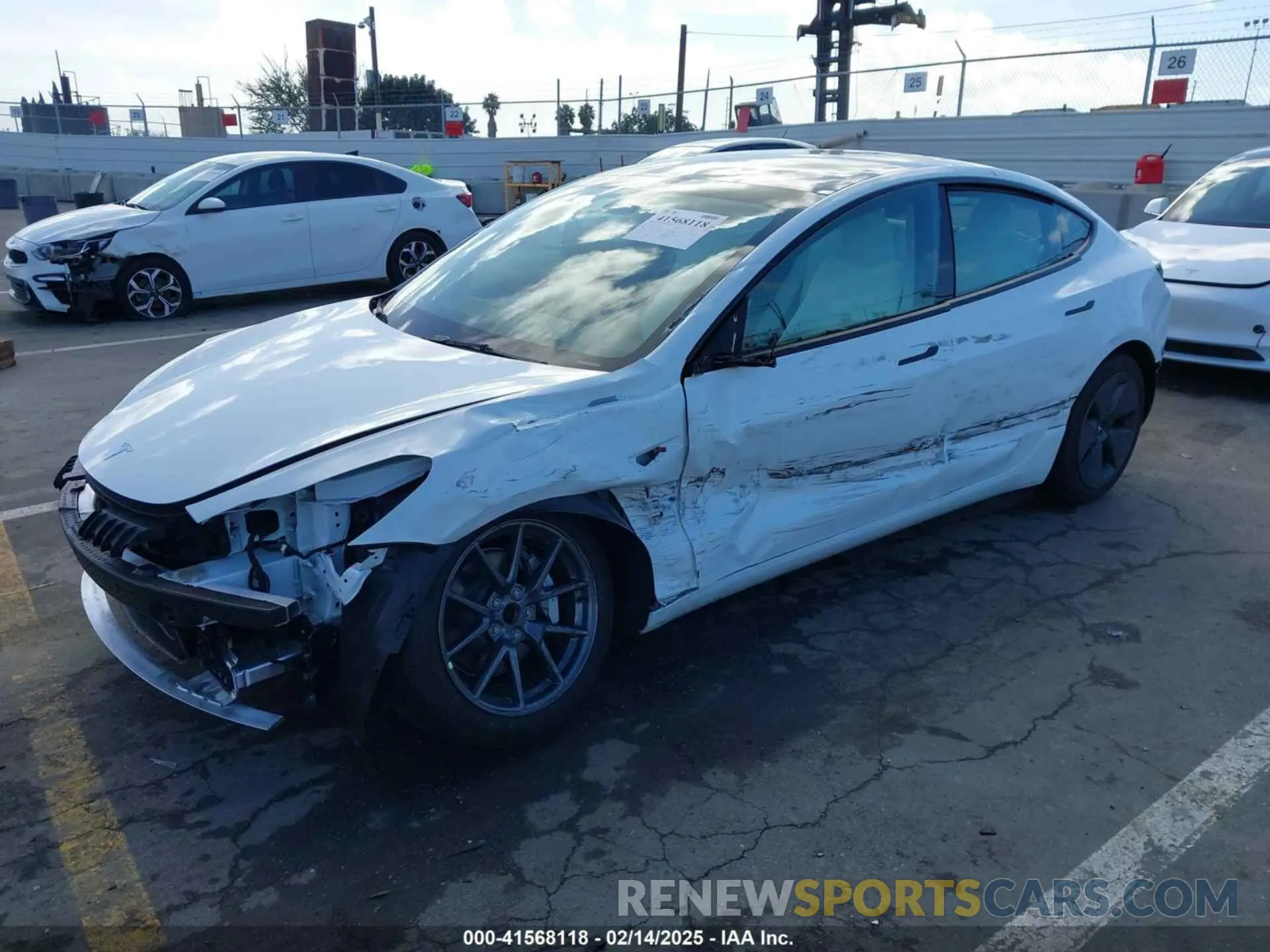 2 Photograph of a damaged car 5YJ3E1EA6PF495631 TESLA MODEL 3 2023