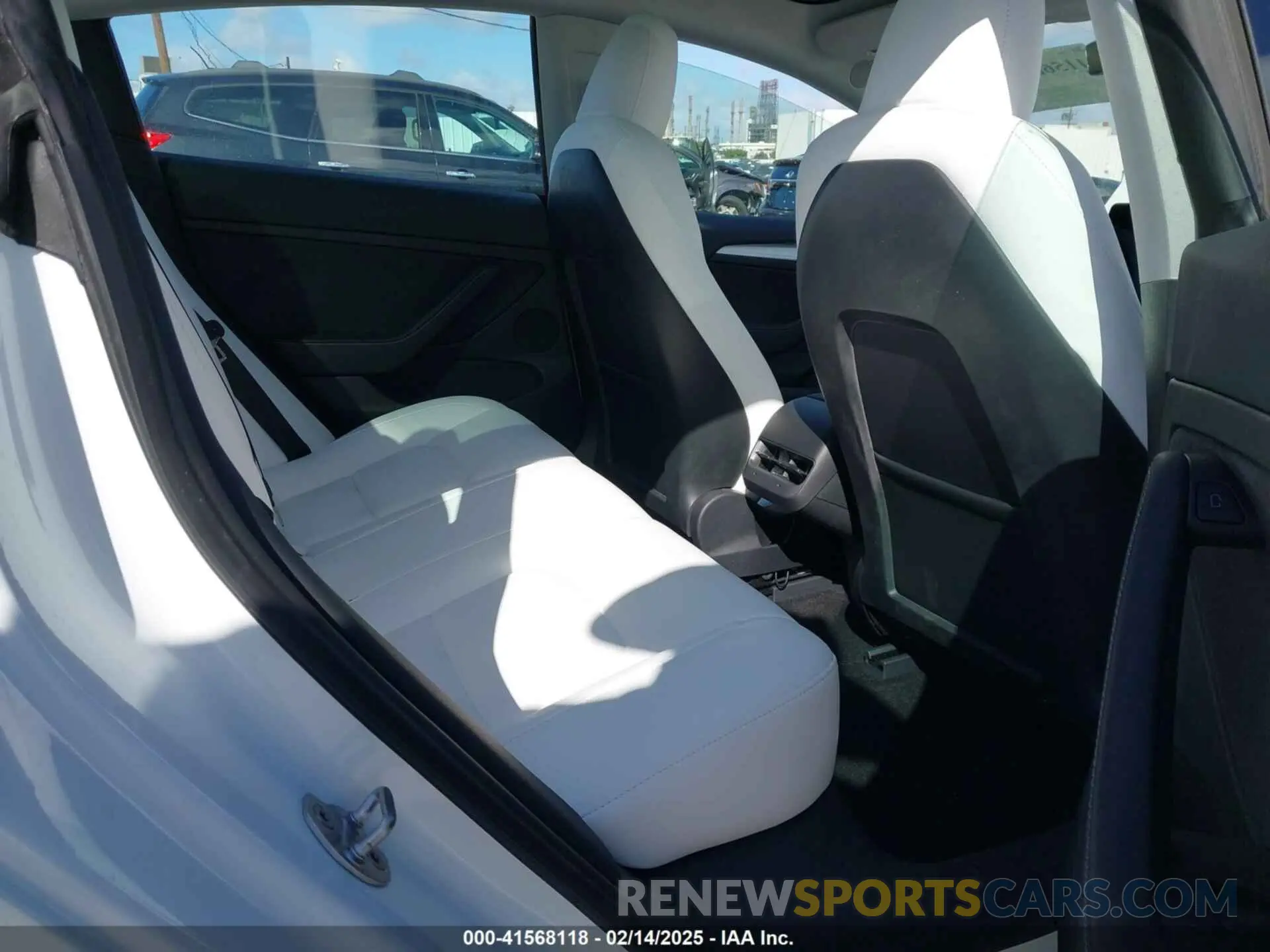 8 Photograph of a damaged car 5YJ3E1EA6PF495631 TESLA MODEL 3 2023