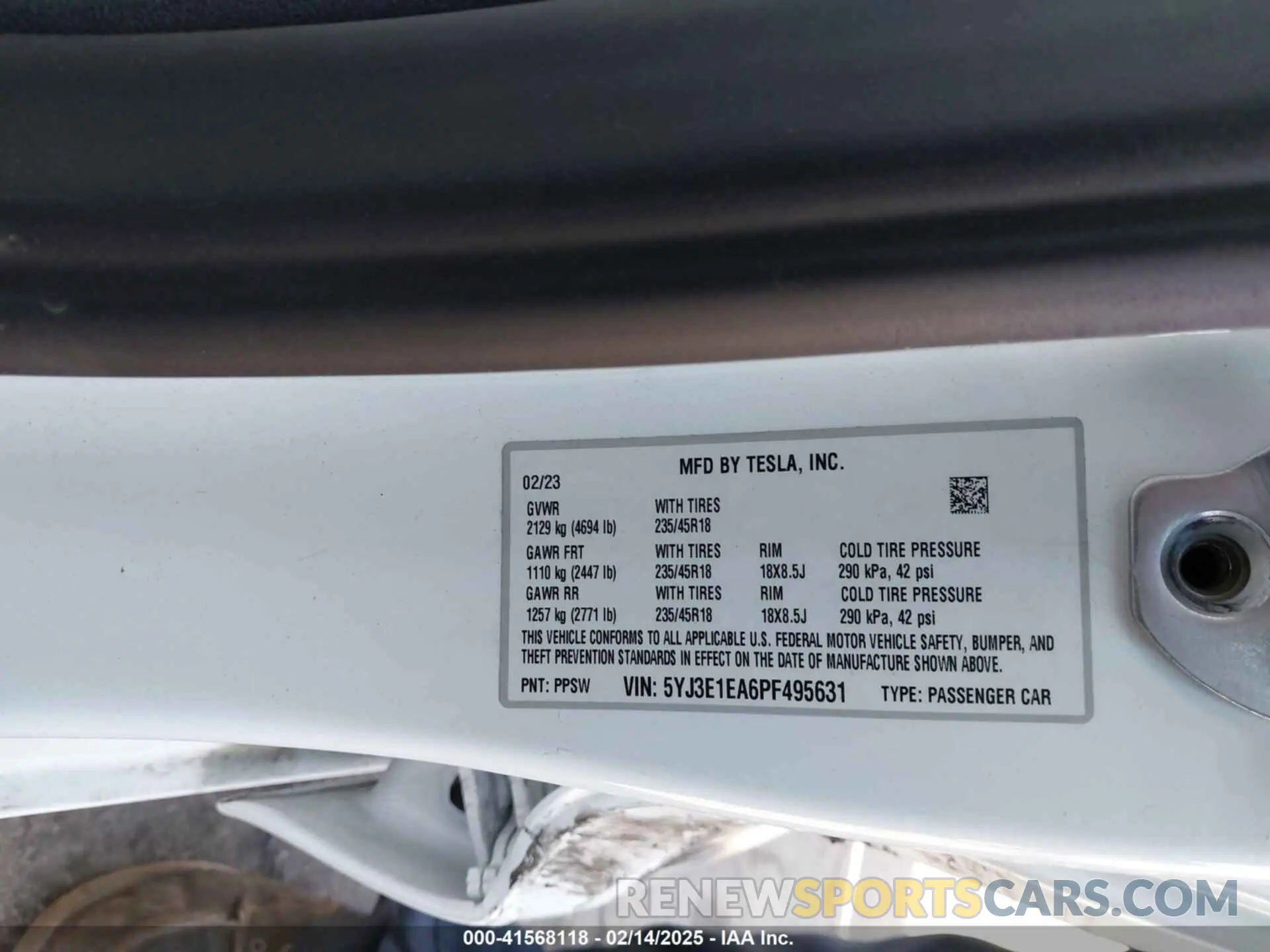 9 Photograph of a damaged car 5YJ3E1EA6PF495631 TESLA MODEL 3 2023
