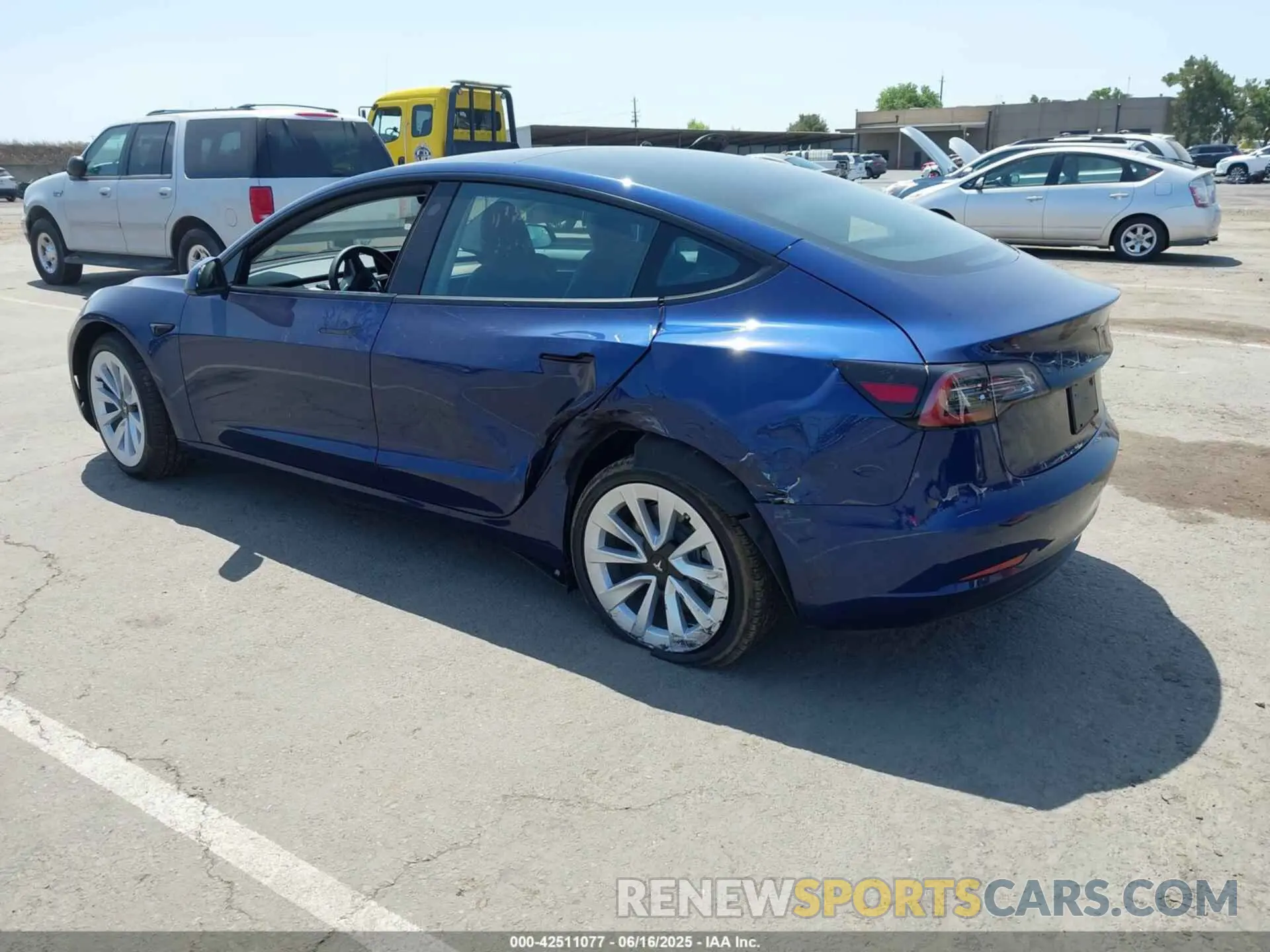 3 Фотография поврежденного автомобиля 5YJ3E1EA6PF547209 TESLA MODEL 3 2023
