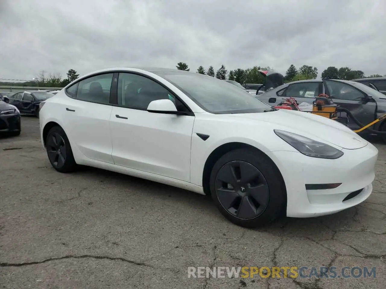 4 Фотография поврежденного автомобиля 5YJ3E1EA6PF549820 TESLA MODEL 3 2023
