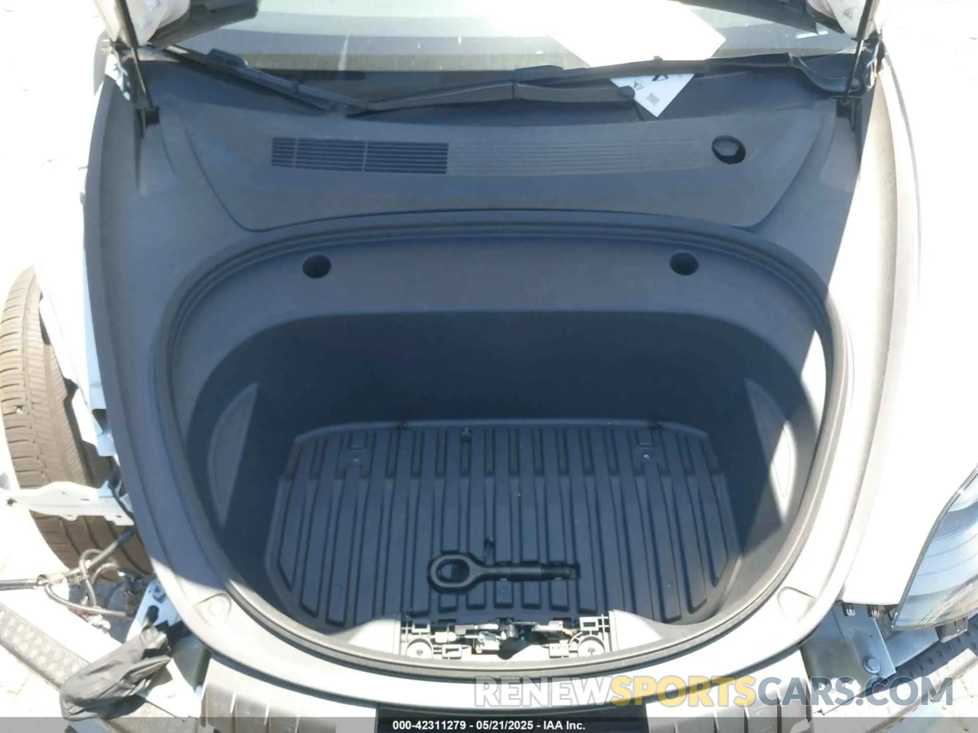 10 Фотография поврежденного автомобиля 5YJ3E1EA6PF550594 TESLA MODEL 3 2023
