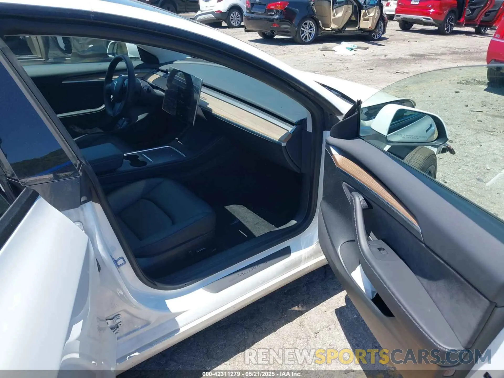 5 Фотография поврежденного автомобиля 5YJ3E1EA6PF550594 TESLA MODEL 3 2023