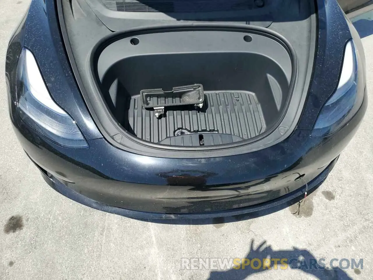 11 Photograph of a damaged car 5YJ3E1EA6PF569999 TESLA MODEL 3 2023