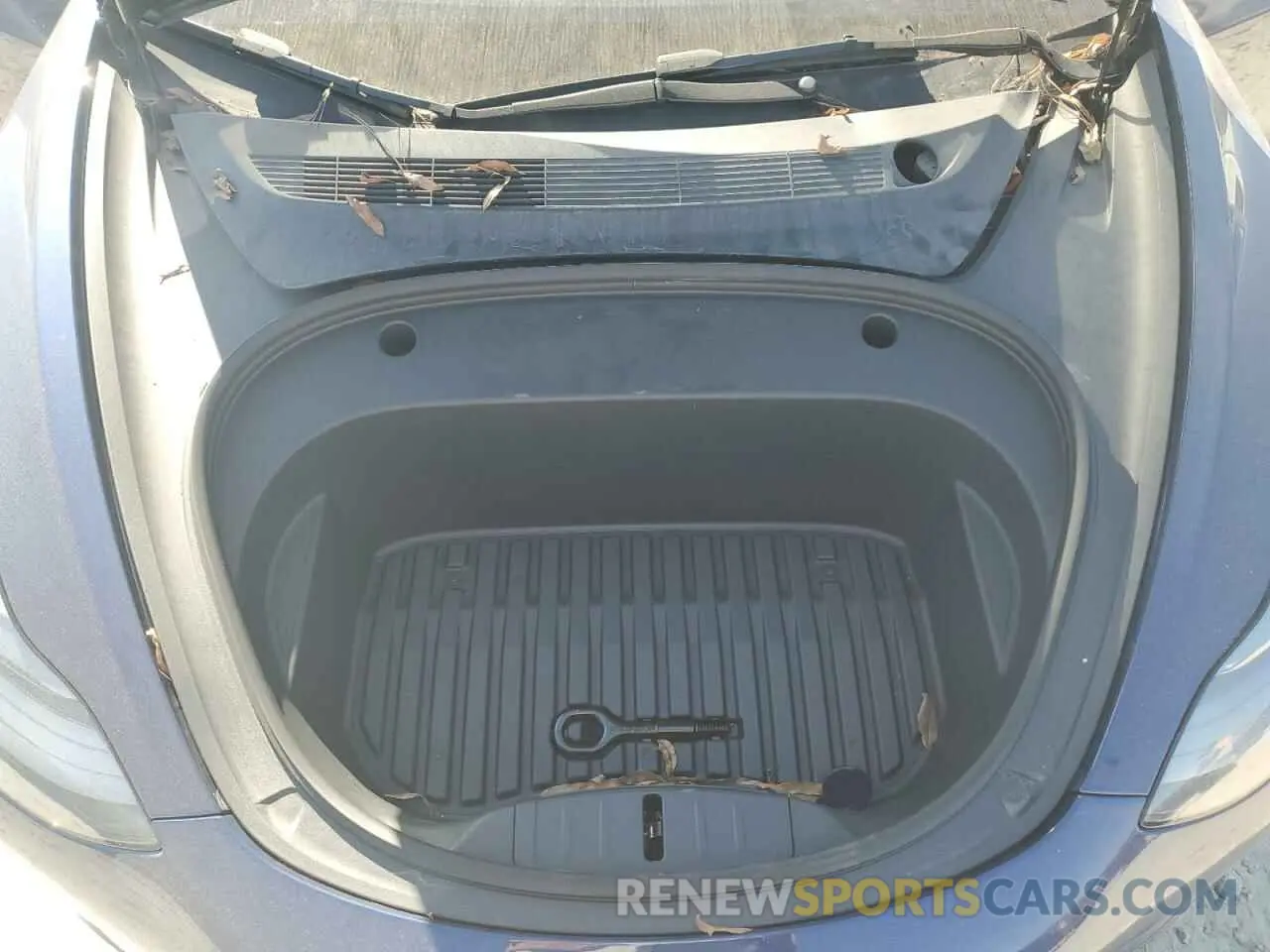 11 Photograph of a damaged car 5YJ3E1EA6PF570098 TESLA MODEL 3 2023
