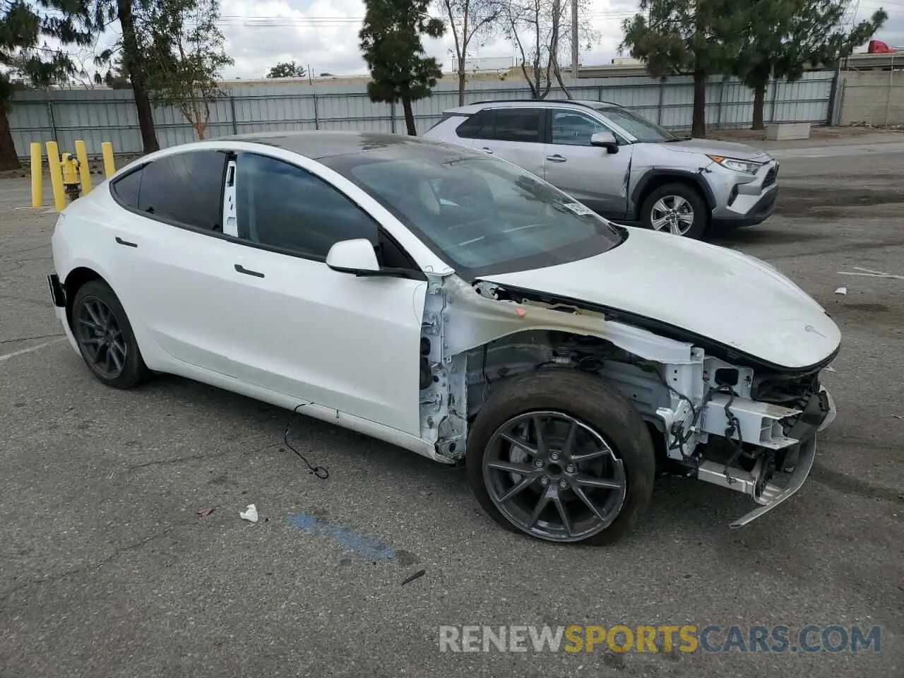 4 Фотография поврежденного автомобиля 5YJ3E1EA6PF580355 TESLA MODEL 3 2023