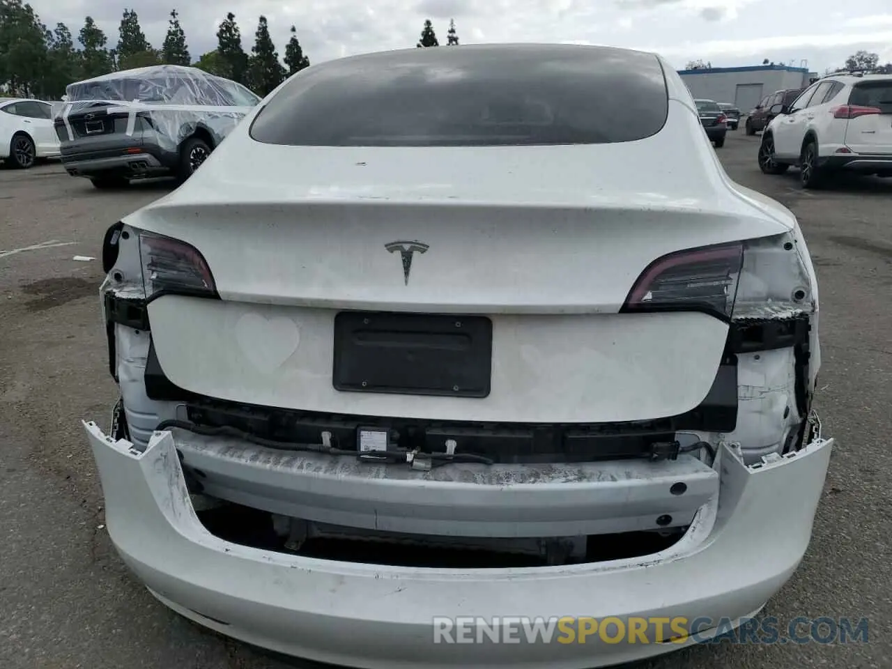 6 Фотография поврежденного автомобиля 5YJ3E1EA6PF580355 TESLA MODEL 3 2023