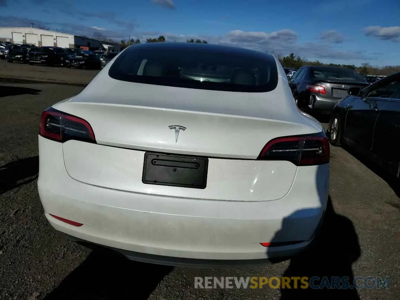6 Photograph of a damaged car 5YJ3E1EA6PF598306 TESLA MODEL 3 2023
