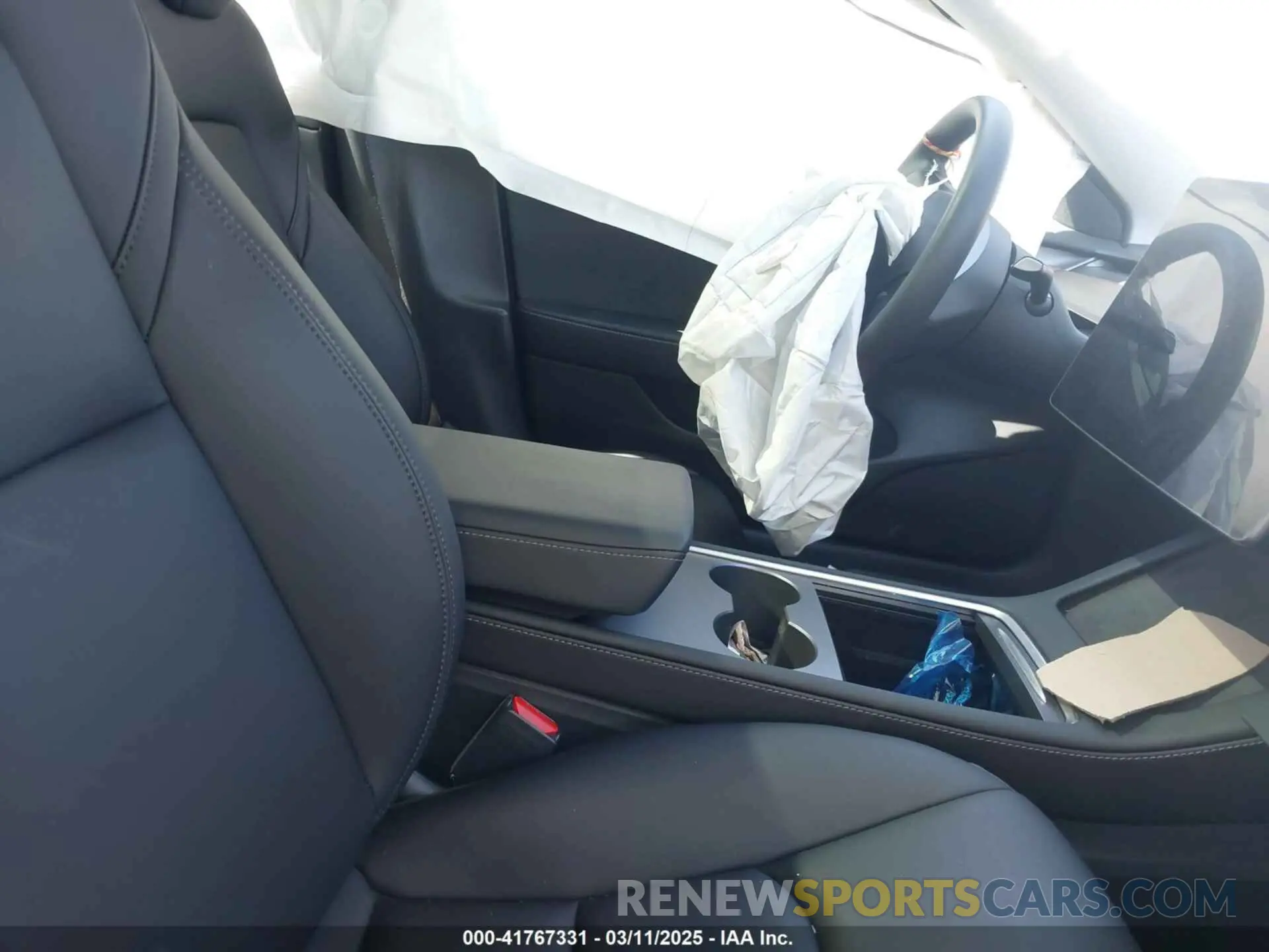 5 Photograph of a damaged car 5YJ3E1EA6PF602872 TESLA MODEL 3 2023