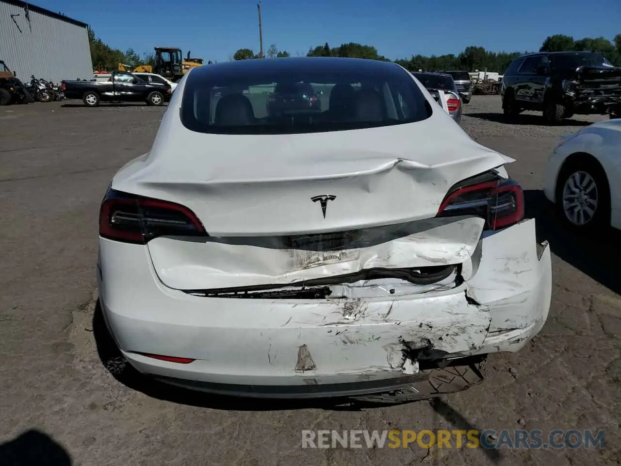 6 Photograph of a damaged car 5YJ3E1EA6PF605674 TESLA MODEL 3 2023