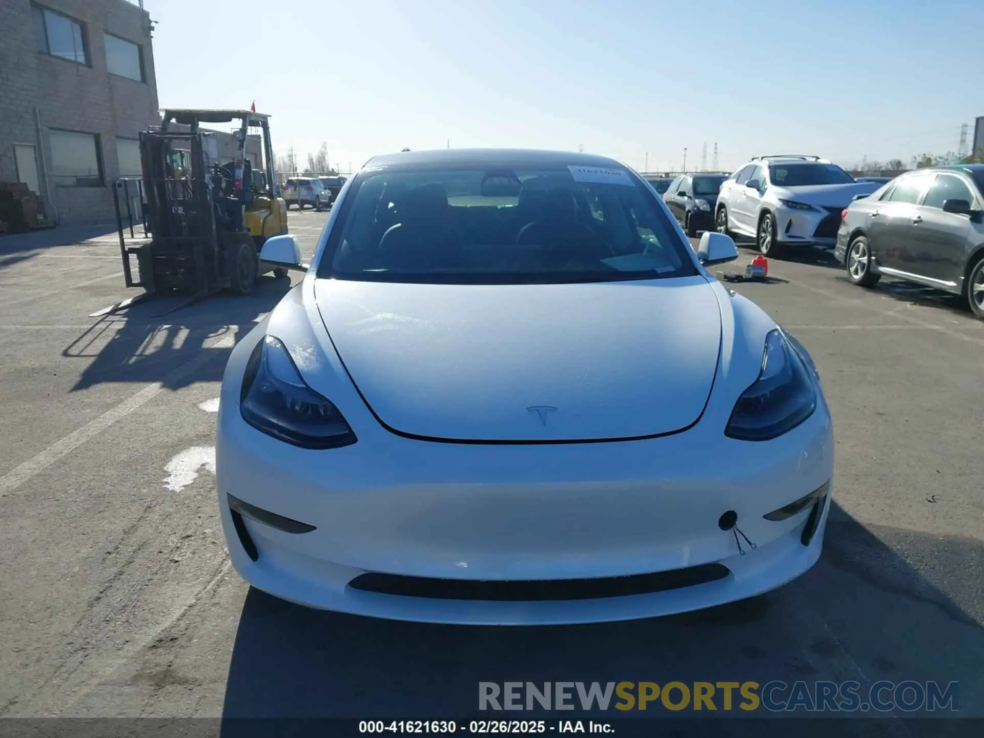 12 Фотография поврежденного автомобиля 5YJ3E1EA6PF606131 TESLA MODEL 3 2023