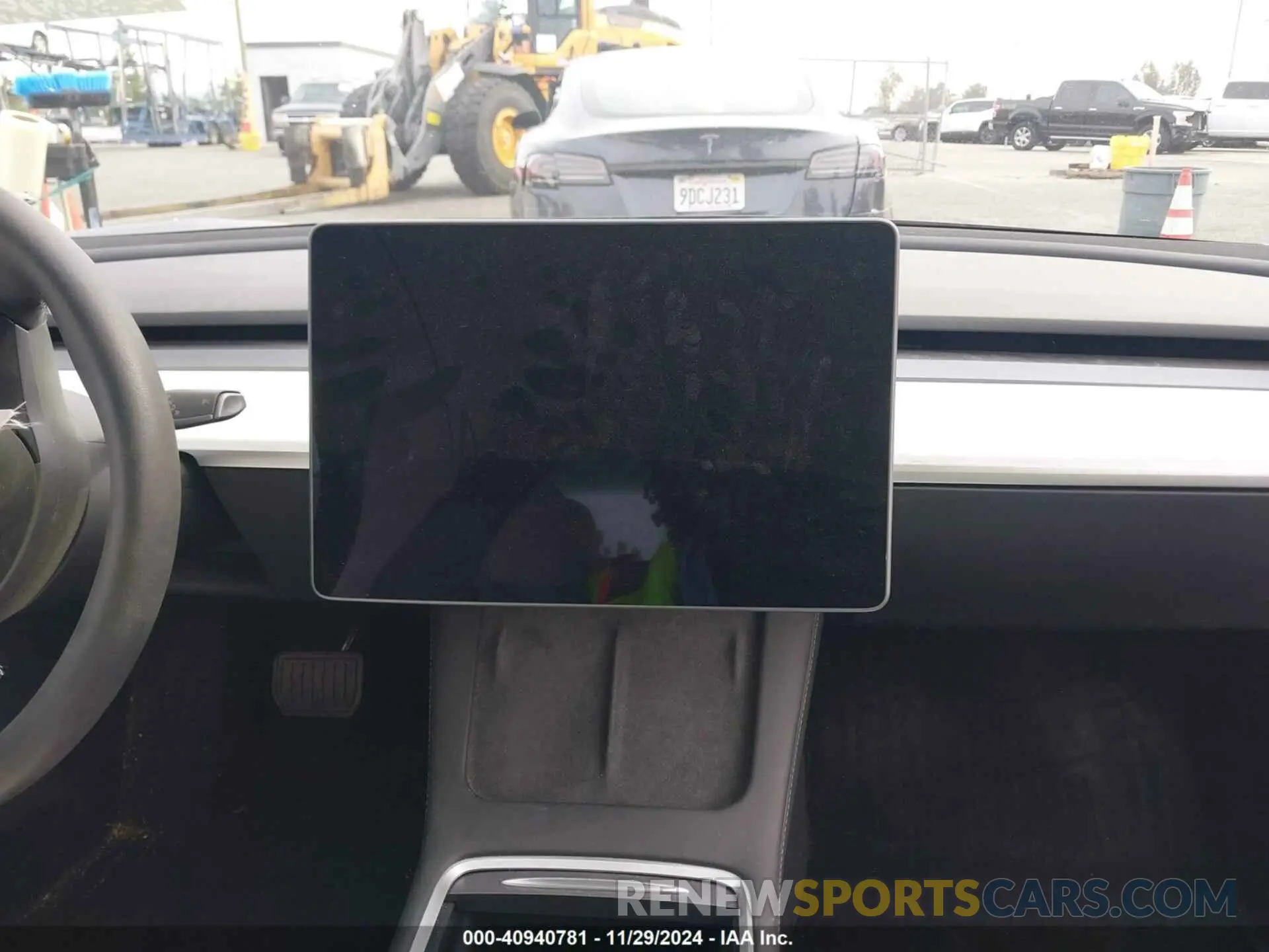 18 Photograph of a damaged car 5YJ3E1EA6PF610566 TESLA MODEL 3 2023
