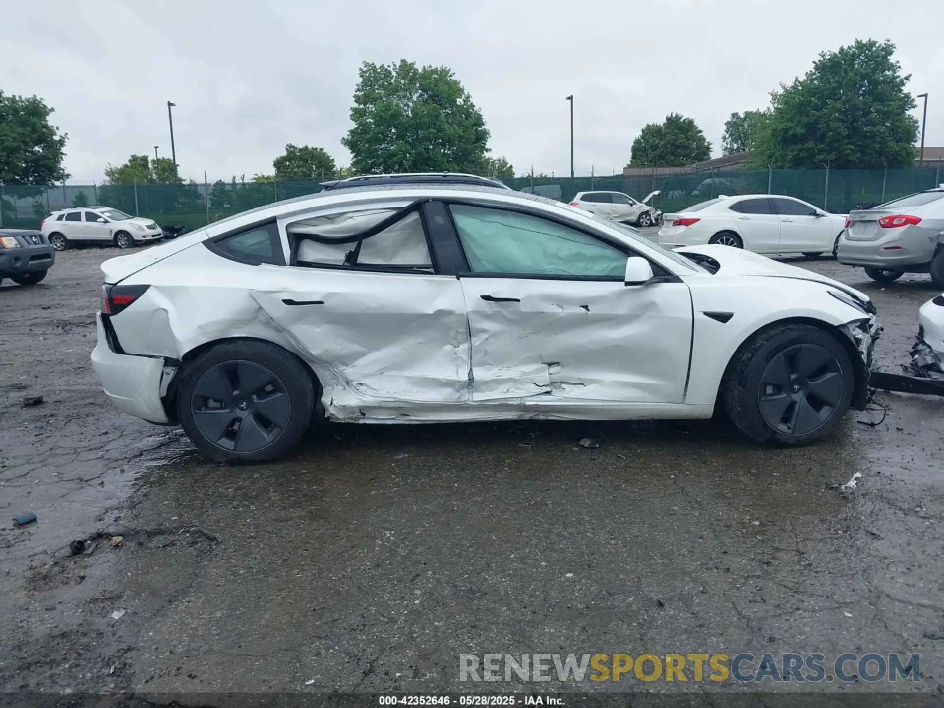 12 Фотография поврежденного автомобиля 5YJ3E1EA6PF625164 TESLA MODEL 3 2023
