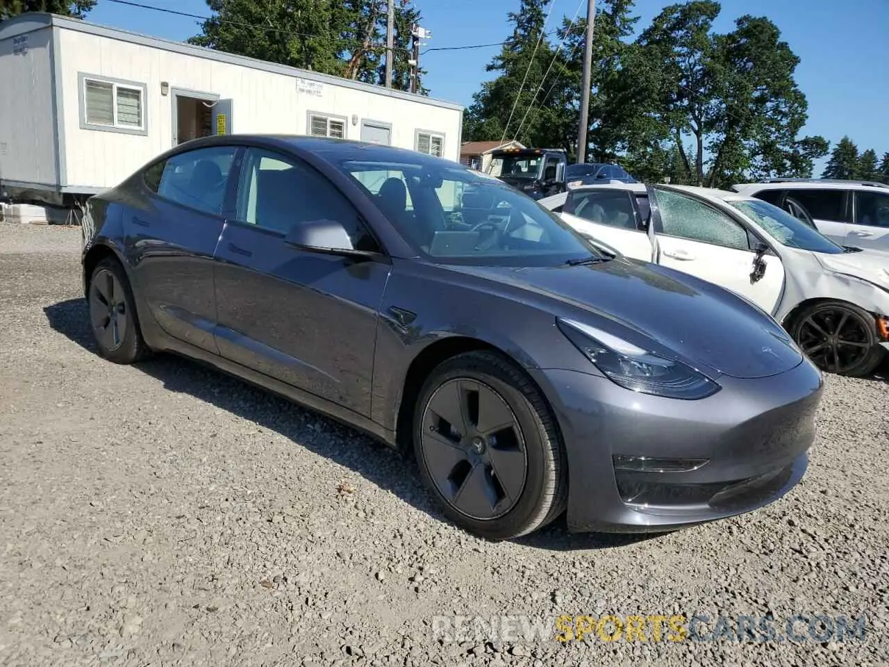 4 Photograph of a damaged car 5YJ3E1EA6PF643986 TESLA MODEL 3 2023