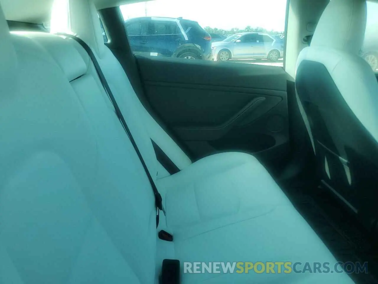 10 Photograph of a damaged car 5YJ3E1EA6PF654504 TESLA MODEL 3 2023