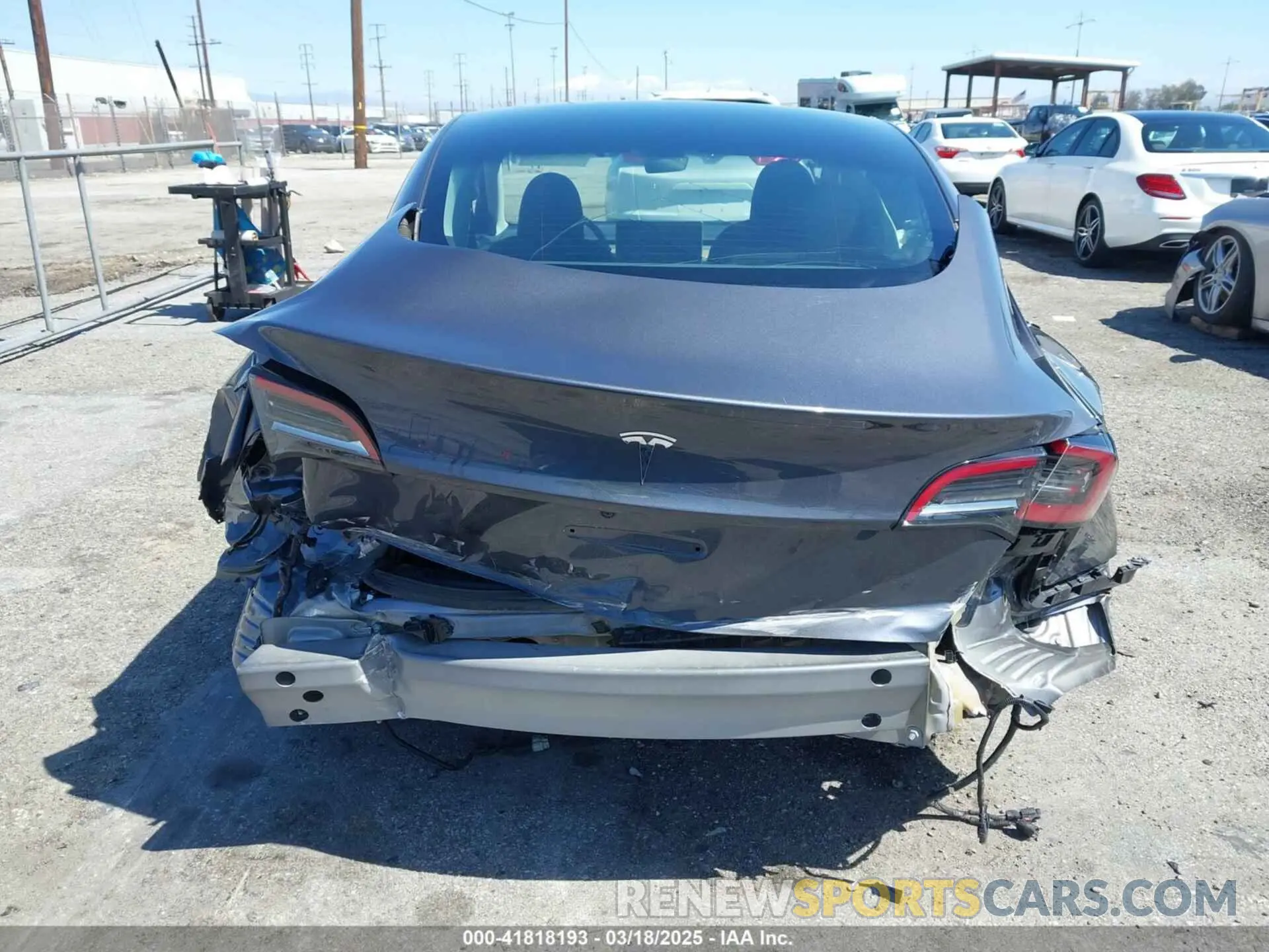 6 Photograph of a damaged car 5YJ3E1EA6PF659914 TESLA MODEL 3 2023