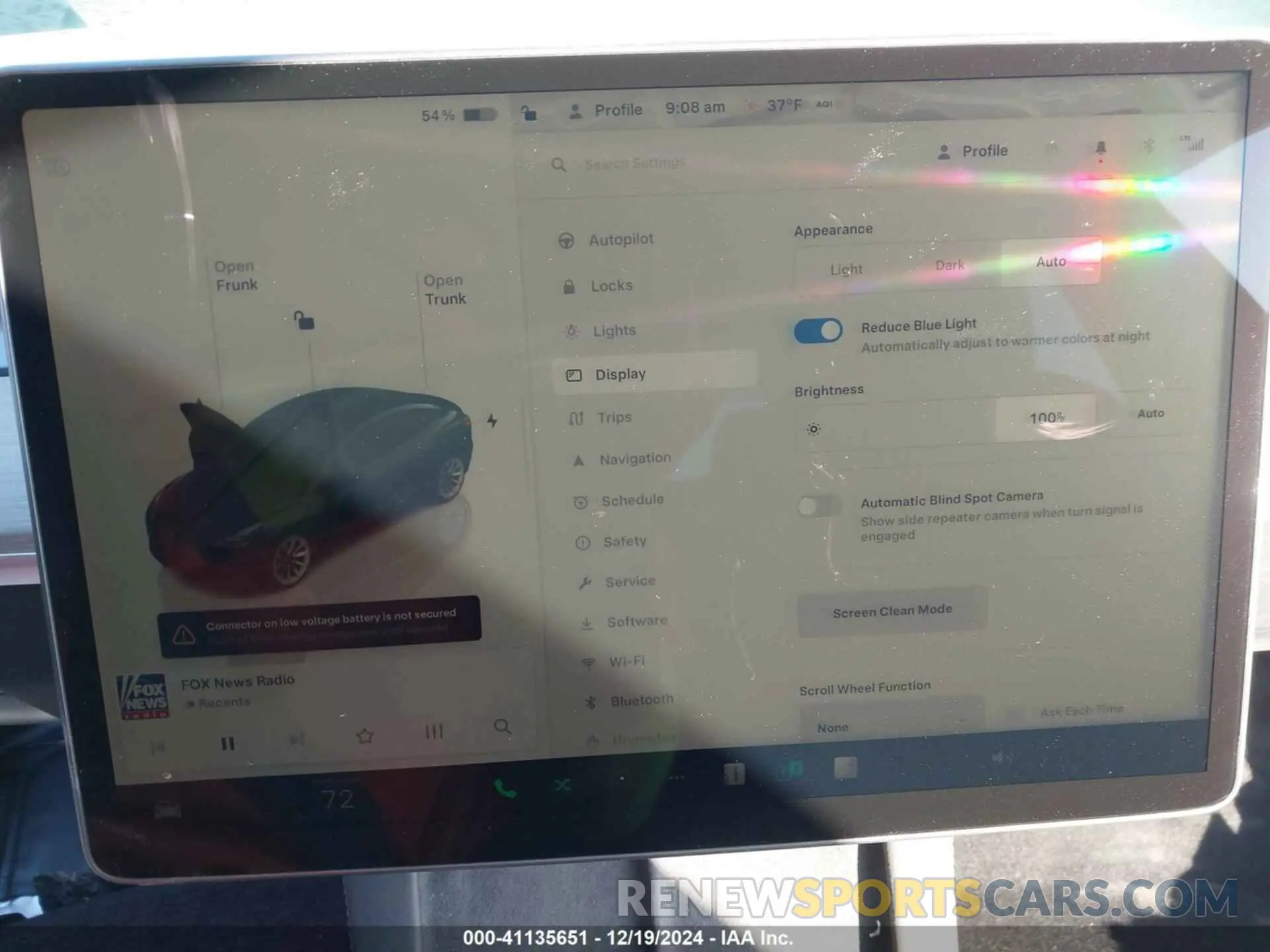 17 Photograph of a damaged car 5YJ3E1EA6PF671366 TESLA MODEL 3 2023