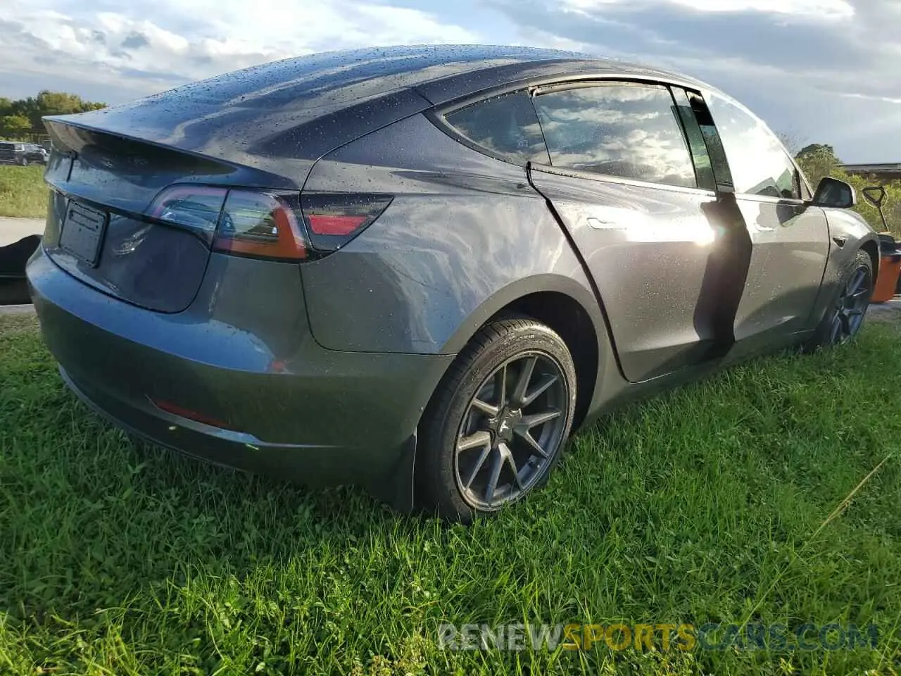 3 Фотография поврежденного автомобиля 5YJ3E1EA6PF682531 TESLA MODEL 3 2023