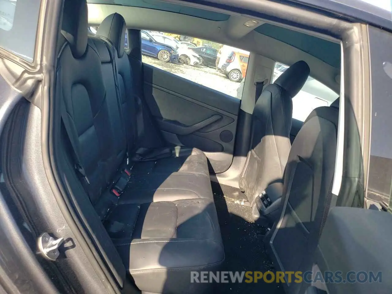 10 Photograph of a damaged car 5YJ3E1EA6PF692699 TESLA MODEL 3 2023