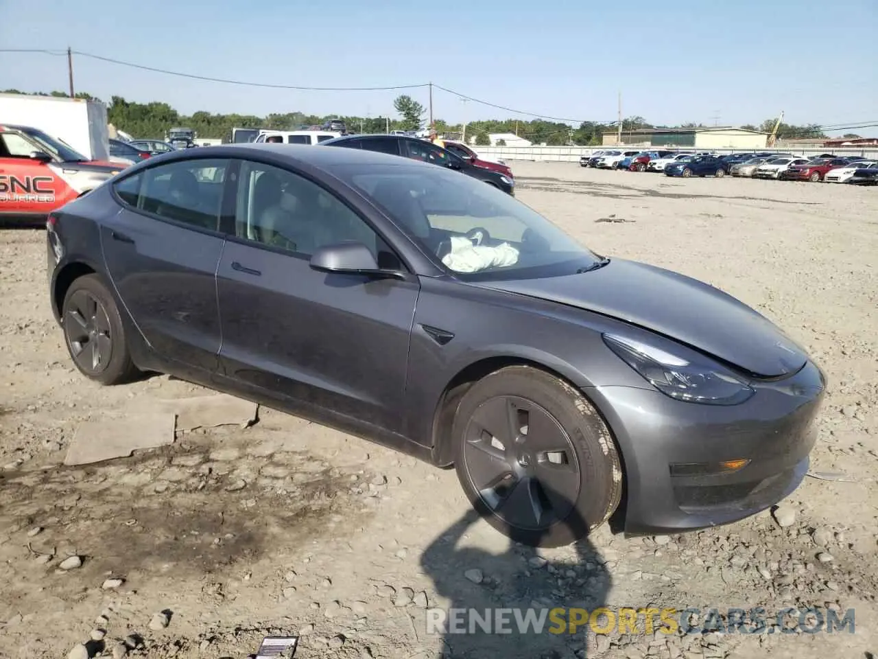 4 Photograph of a damaged car 5YJ3E1EA6PF692699 TESLA MODEL 3 2023