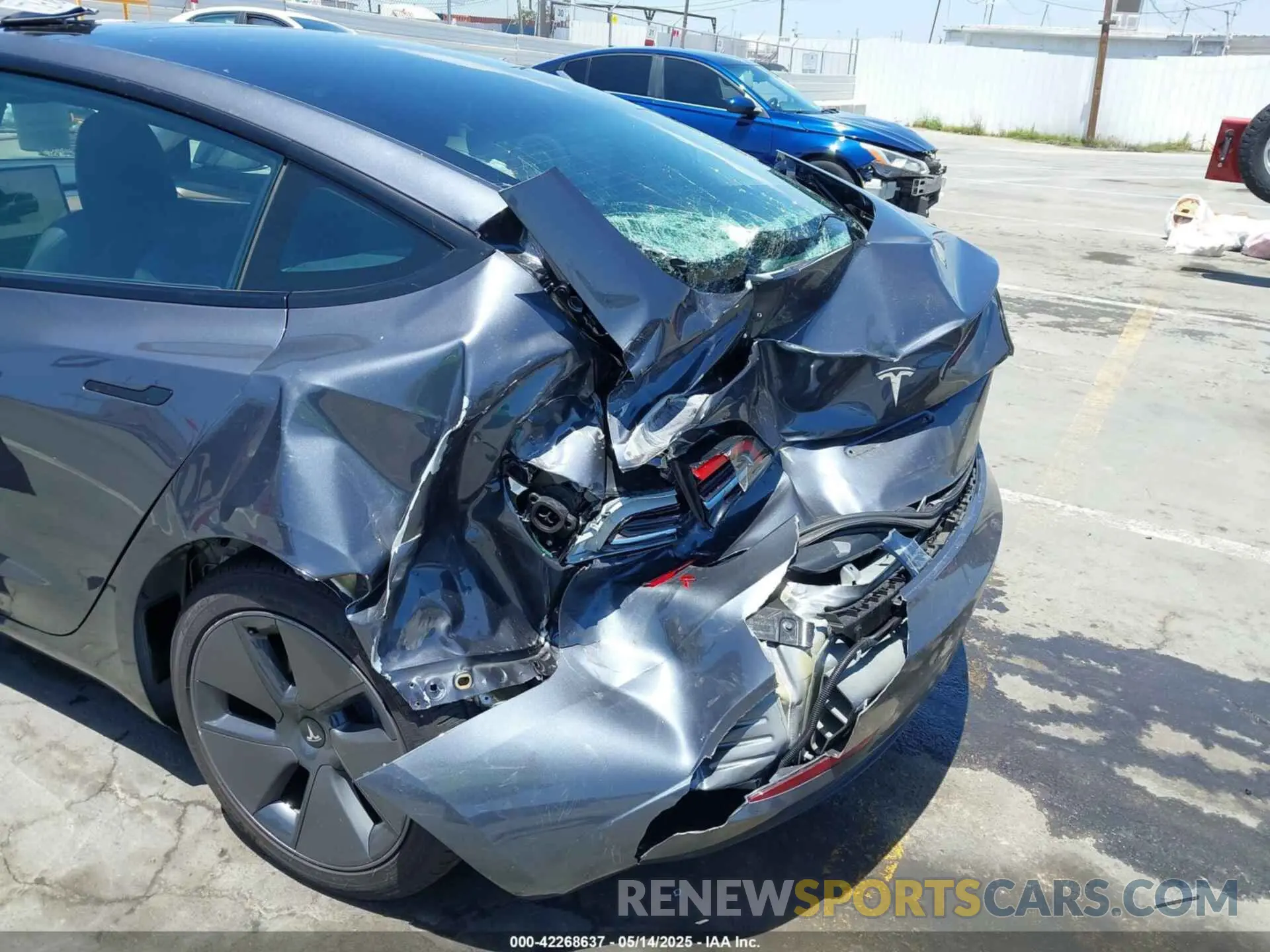 6 Photograph of a damaged car 5YJ3E1EA6PF694419 TESLA MODEL 3 2023